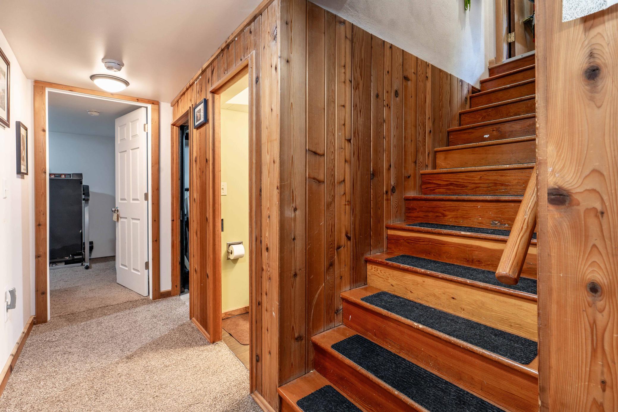 1959 single family home for sale at 904 N Rosemary Avenue in Fergus Falls, MN — 3 bed, 2 bath (photo 46 of 71)