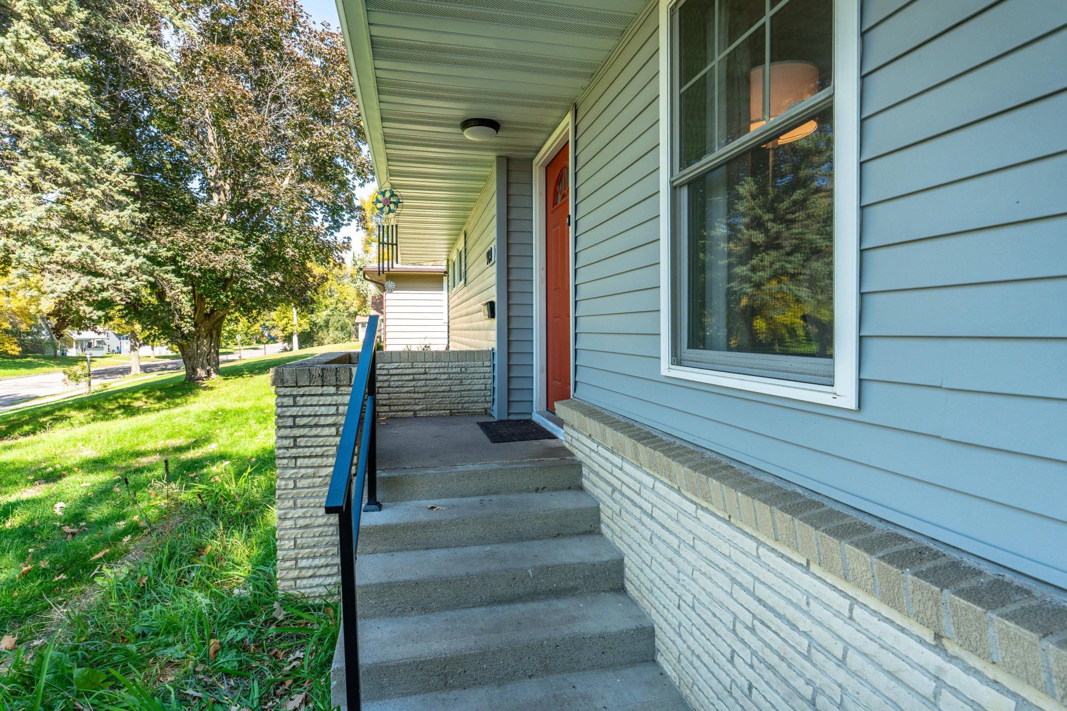 1959 single family home for sale at 904 N Rosemary Avenue in Fergus Falls, MN — 3 bed, 2 bath (photo 6 of 71)