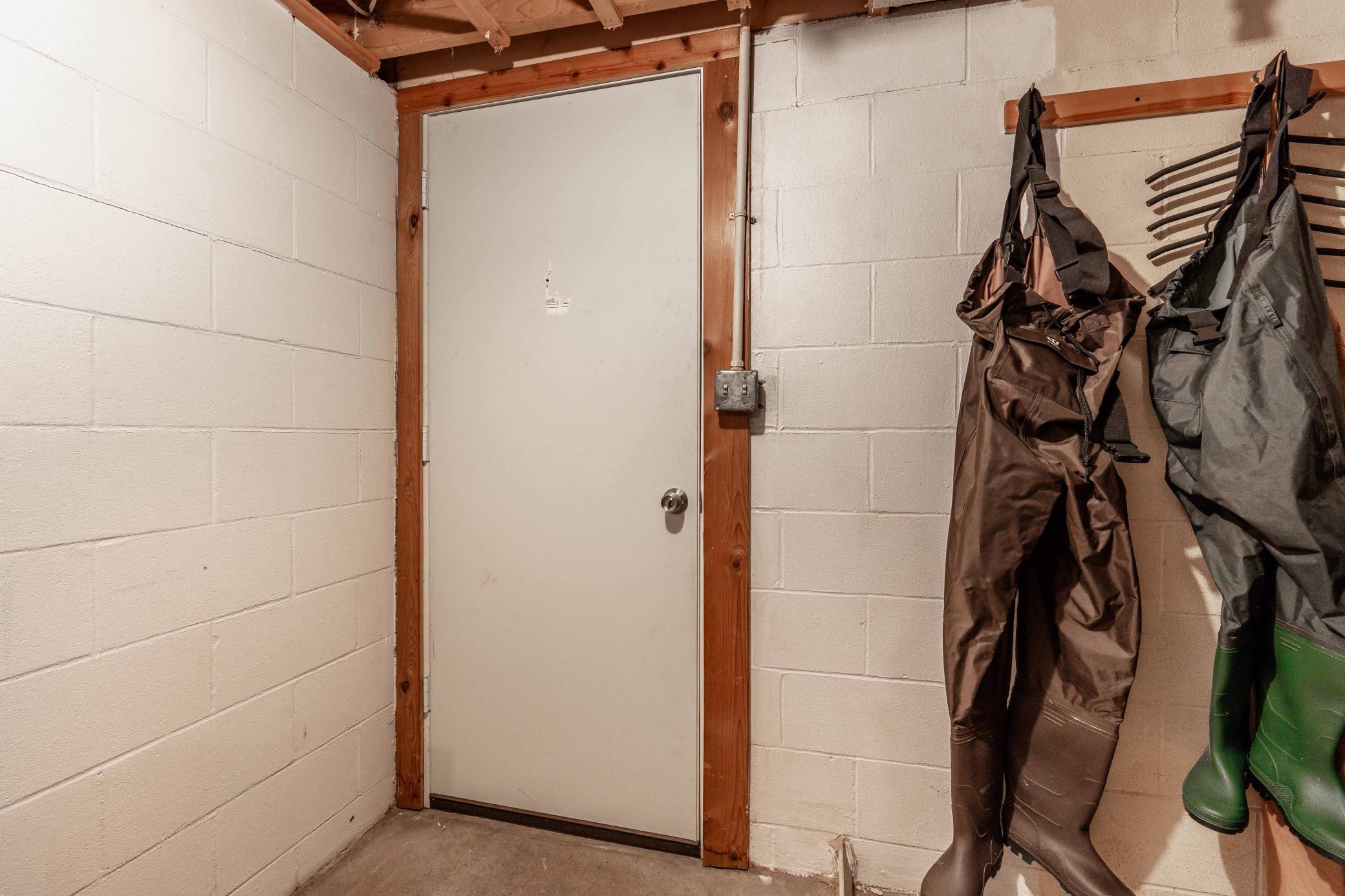 1959 single family home for sale at 904 N Rosemary Avenue in Fergus Falls, MN — 3 bed, 2 bath (photo 55 of 71)