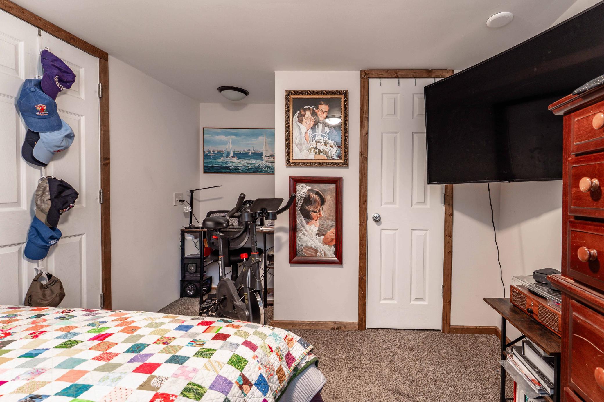 1959 single family home for sale at 904 N Rosemary Avenue in Fergus Falls, MN — 3 bed, 2 bath (photo 58 of 71)