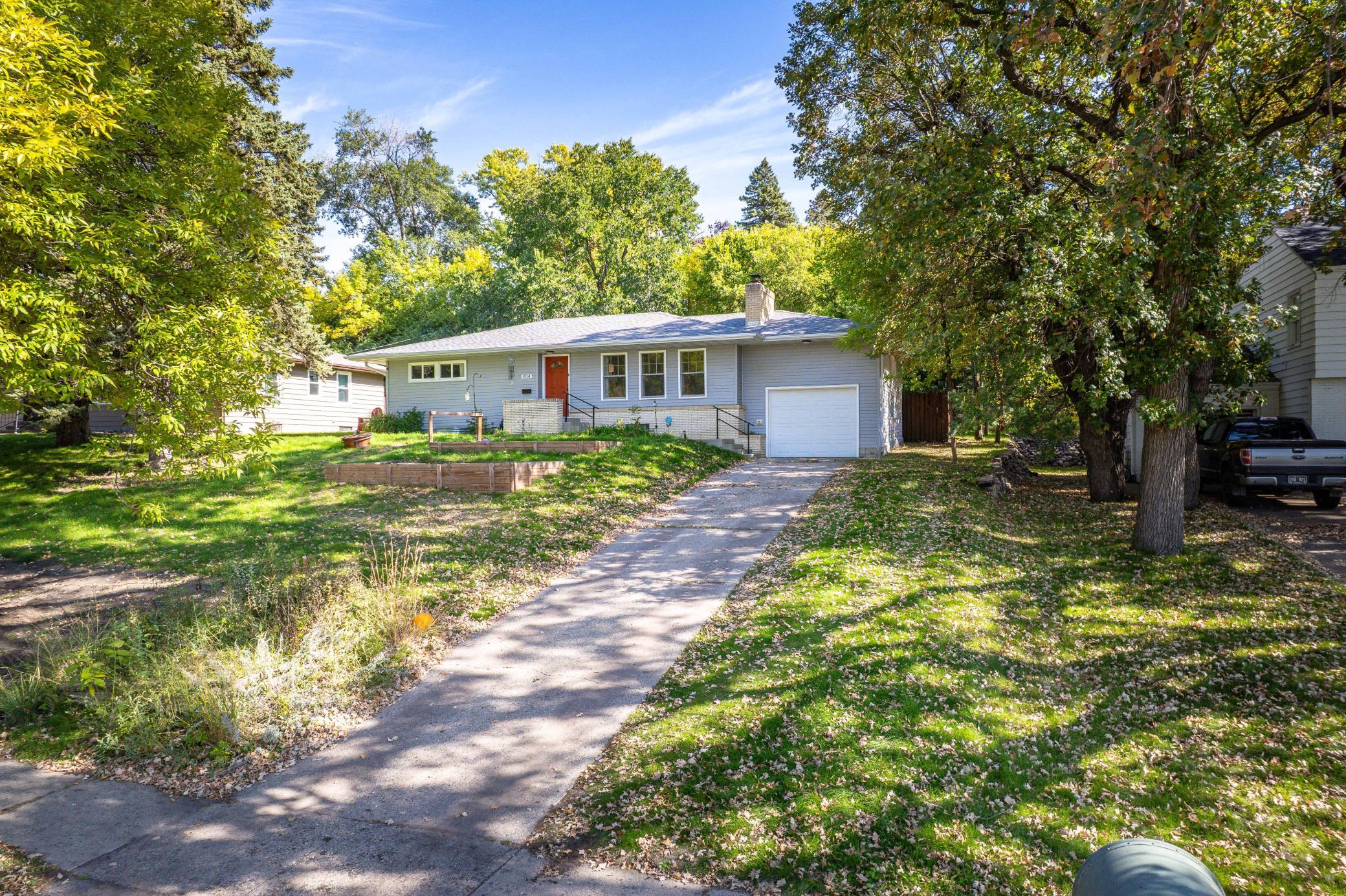 1959 single family home for sale at 904 N Rosemary Avenue in Fergus Falls, MN — 3 bed, 2 bath (photo 59 of 71)
