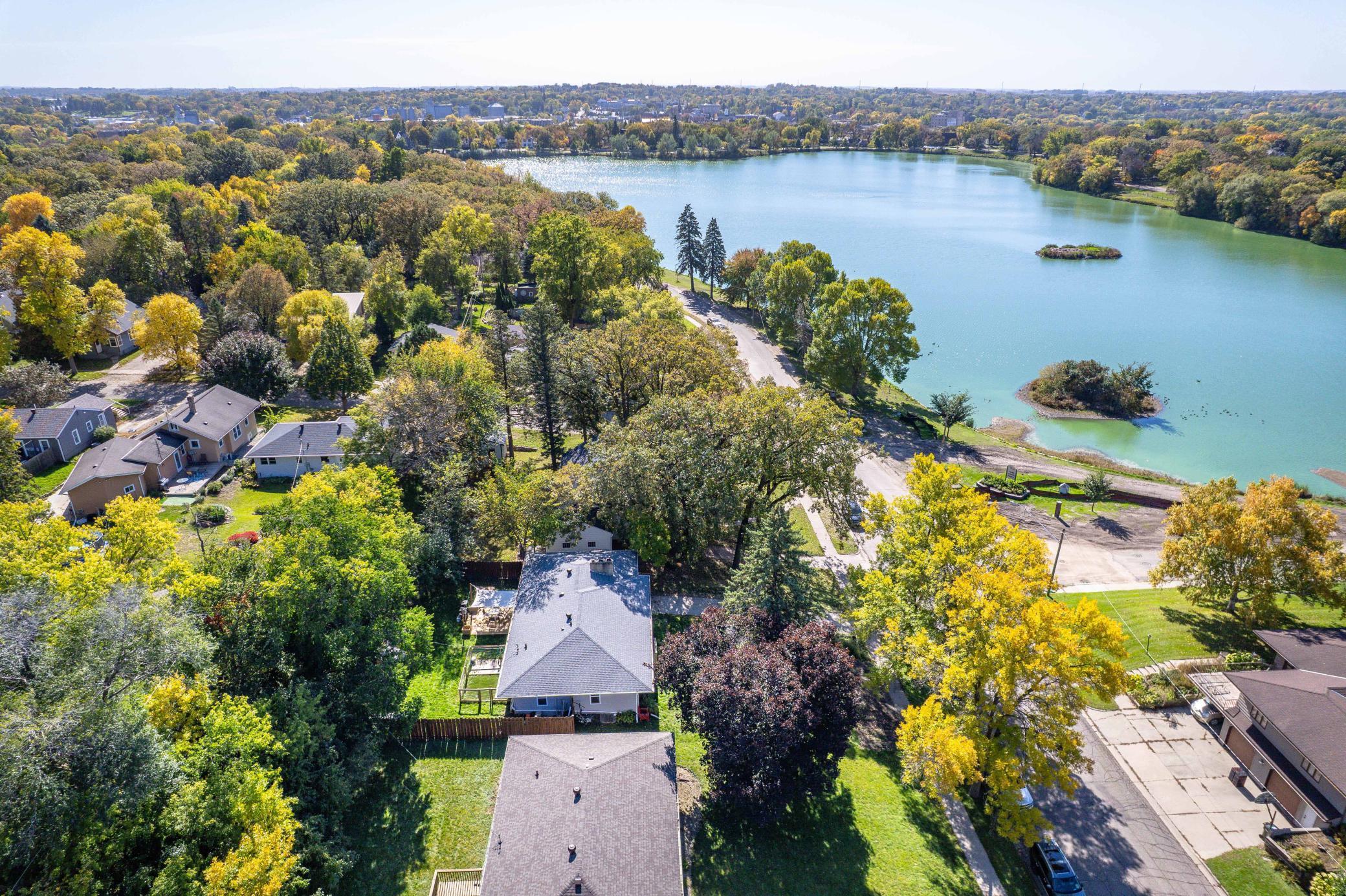 1959 single family home for sale at 904 N Rosemary Avenue in Fergus Falls, MN — 3 bed, 2 bath (photo 66 of 71)