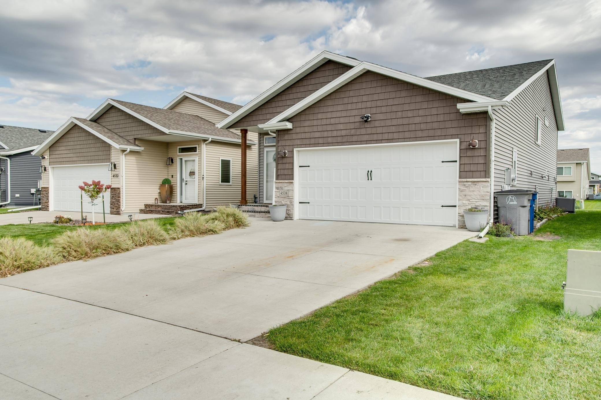 2021 single family home for sale at 4538 17th Street S in Moorhead, MN — 4 bed, 2 bath (photo 3 of 56)