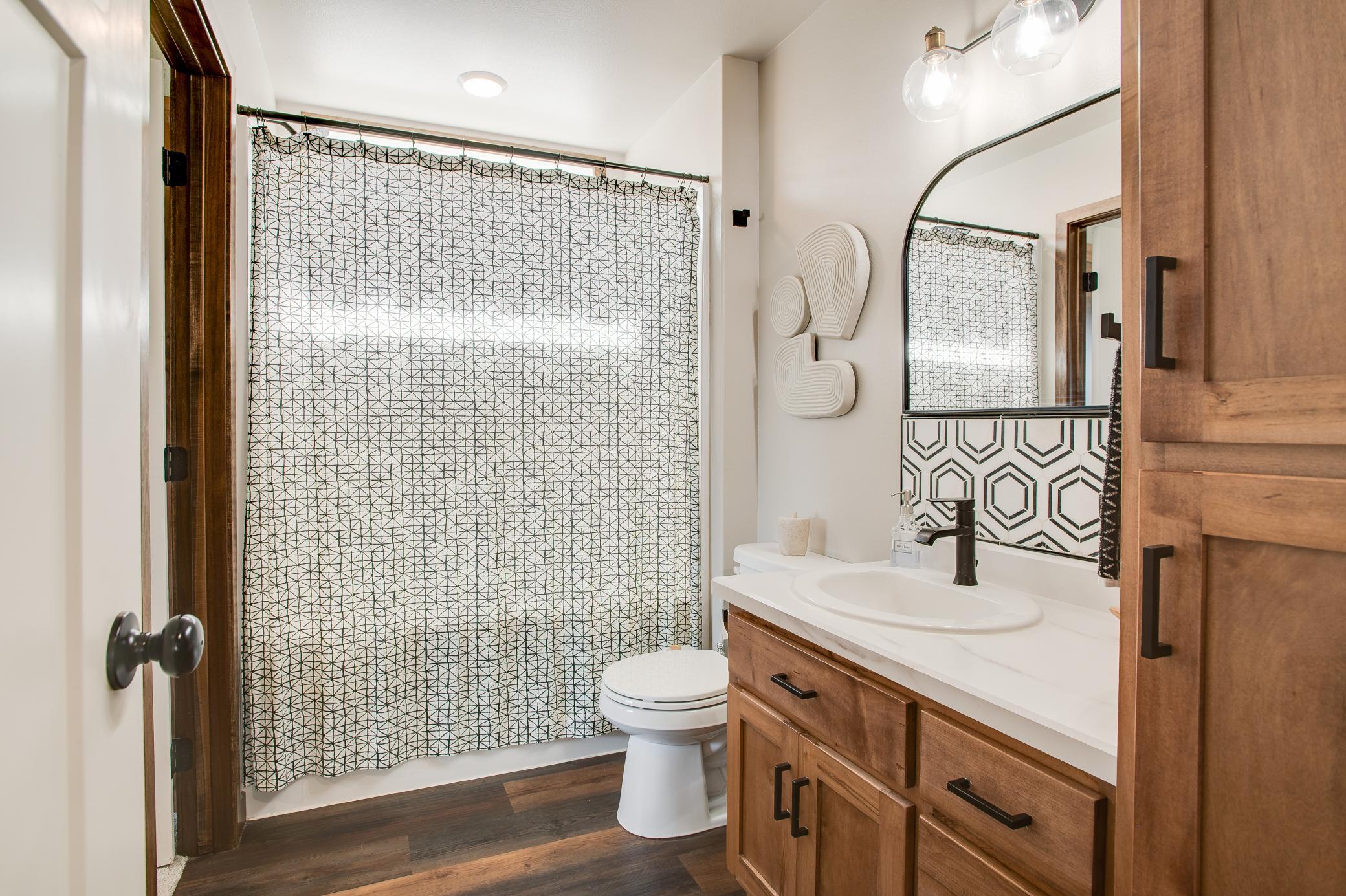 2021 single family home for sale at 4538 17th Street S in Moorhead, MN — 4 bed, 2 bath (photo 29 of 56)