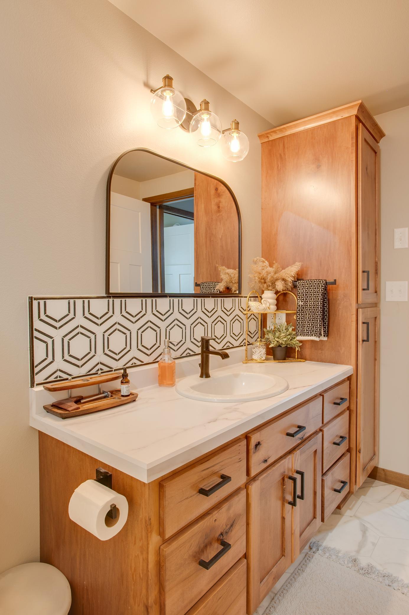 2021 single family home for sale at 4538 17th Street S in Moorhead, MN — 4 bed, 2 bath (photo 41 of 56)
