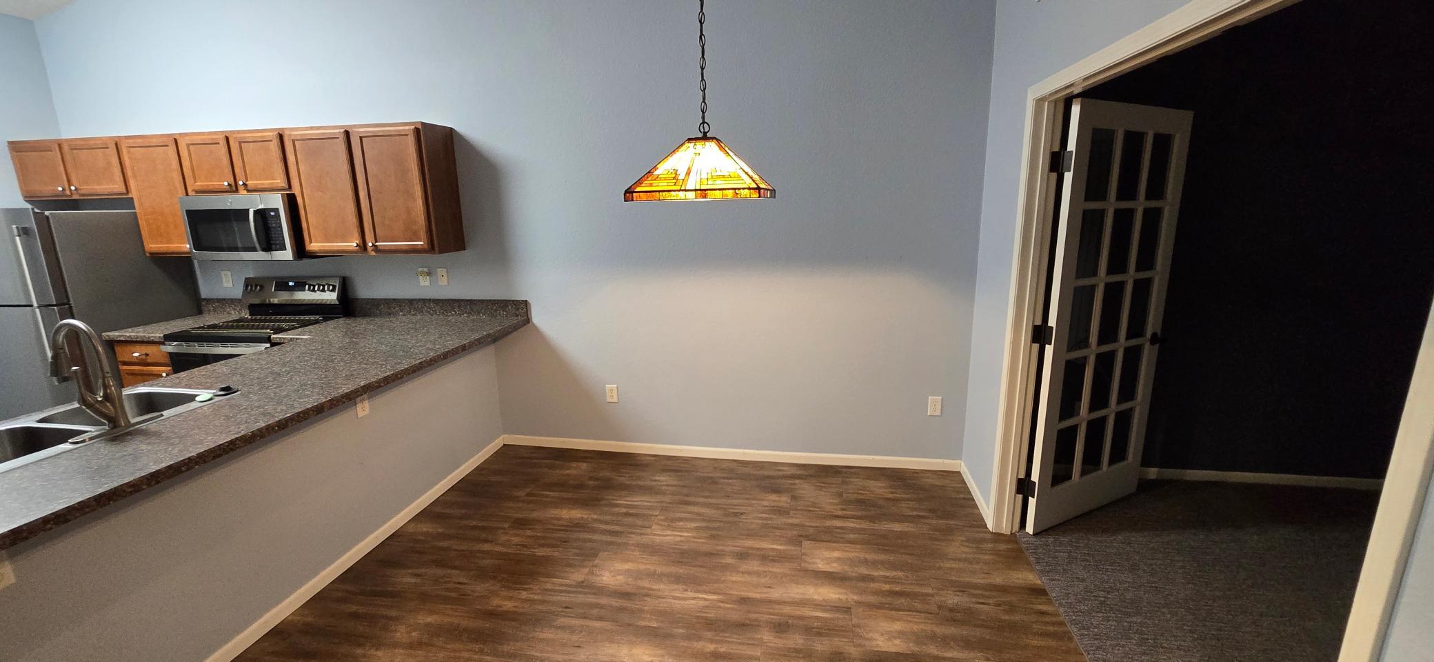 2005 townhouse for sale at 1473 Belsly Boulevard in Moorhead, MN — 2 bed, 2 bath (photo 9 of 29)