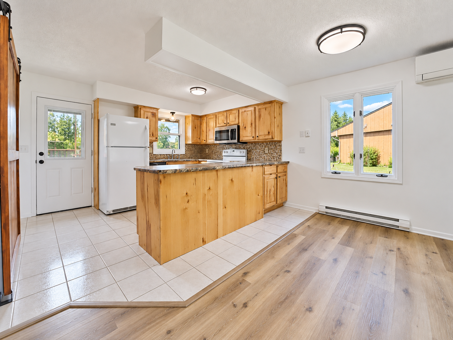 1986 townhouse for sale at 2286 28th Avenue SW, Unit 504 in Pine River, MN — 2 bed, 2 bath (photo 3 of 19)