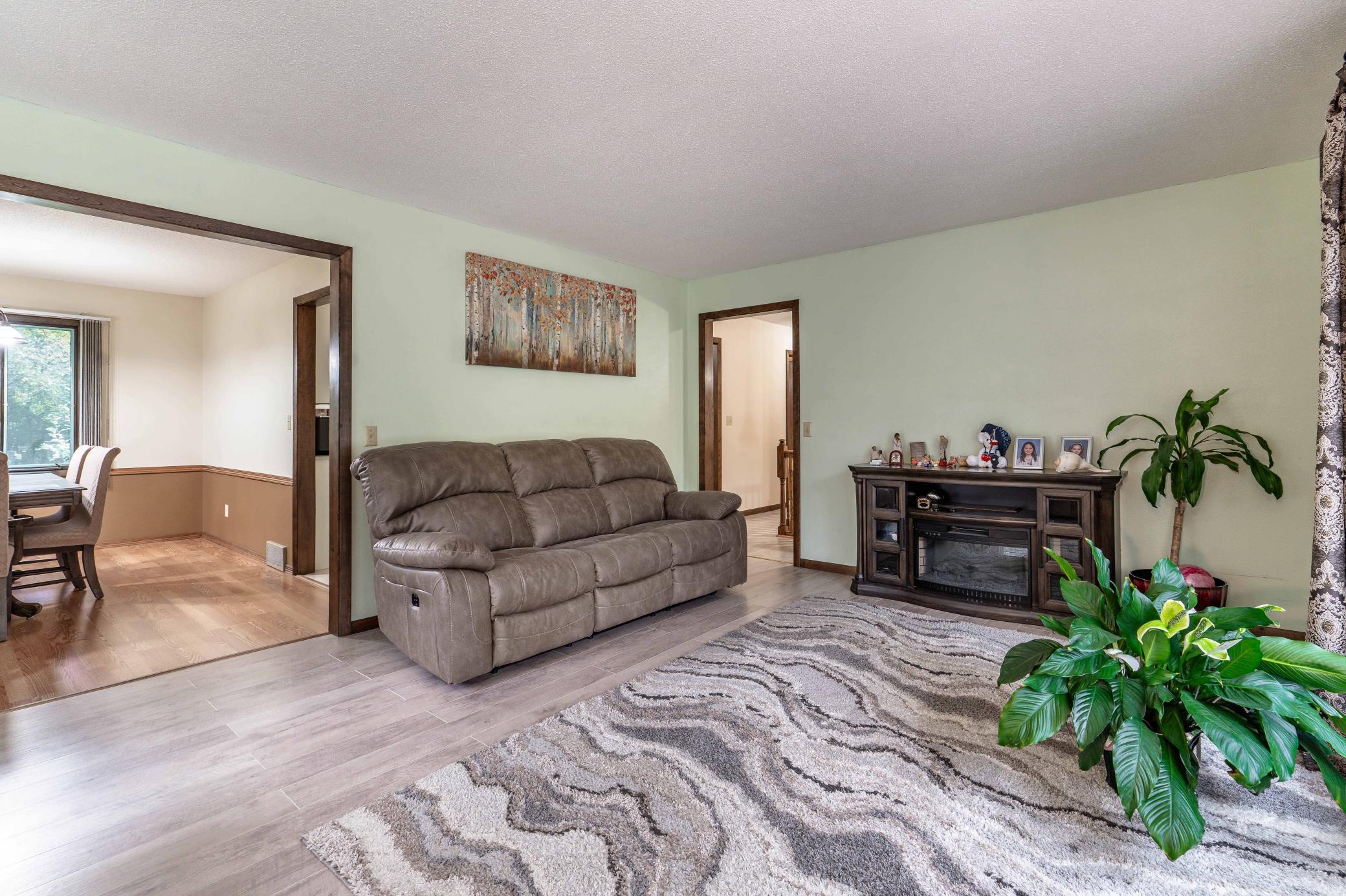 1987 single family home for sale at 42107 Bur Oak Hills Loop in Pelican Rapids, MN — 3 bed, 2 bath (photo 31 of 62)