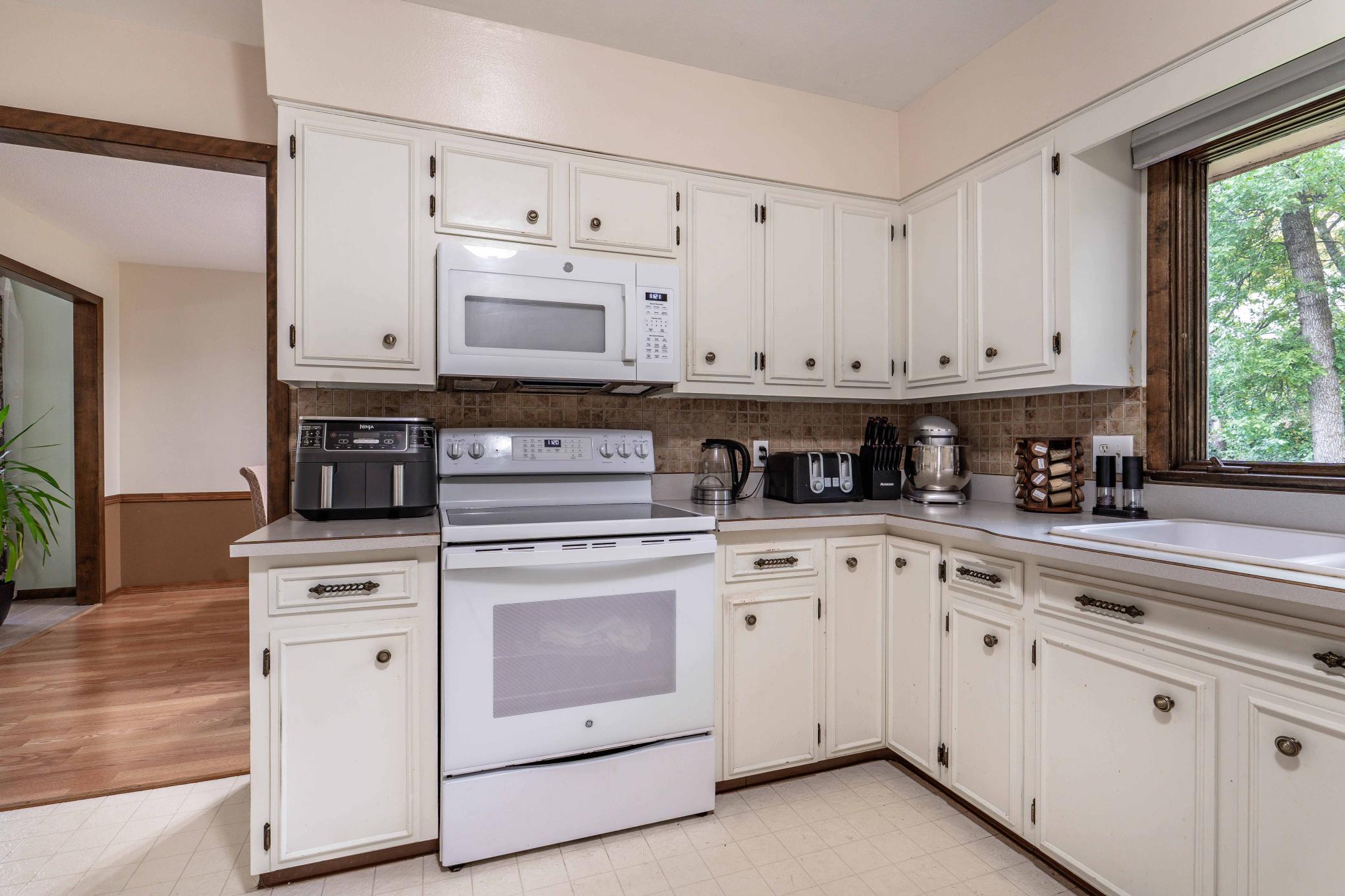 1987 single family home for sale at 42107 Bur Oak Hills Loop in Pelican Rapids, MN — 3 bed, 2 bath (photo 39 of 62)