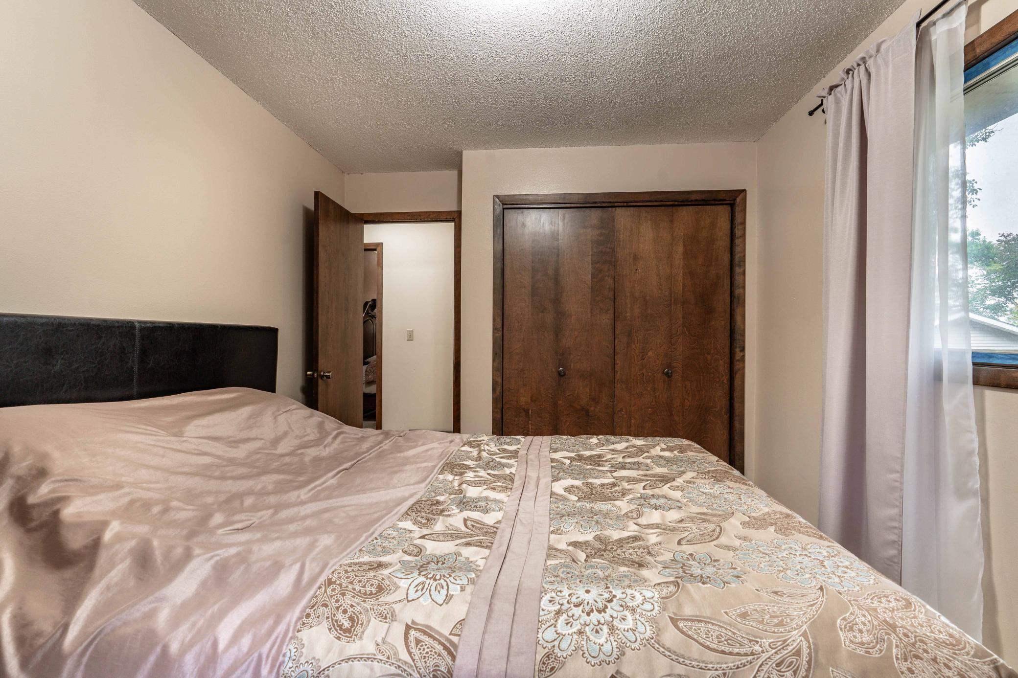1987 single family home for sale at 42107 Bur Oak Hills Loop in Pelican Rapids, MN — 3 bed, 2 bath (photo 47 of 62)
