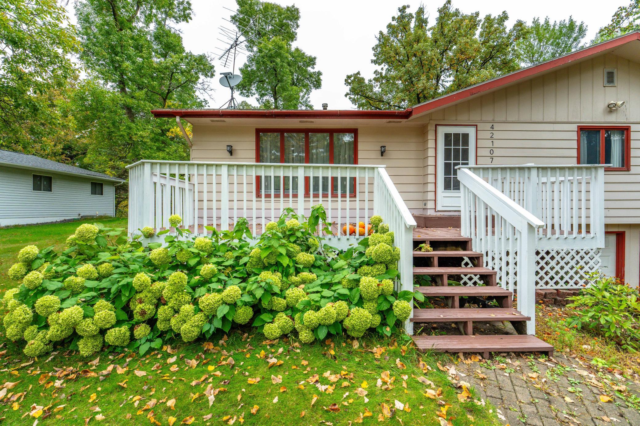 1987 single family home for sale at 42107 Bur Oak Hills Loop in Pelican Rapids, MN — 3 bed, 2 bath (photo 8 of 62)