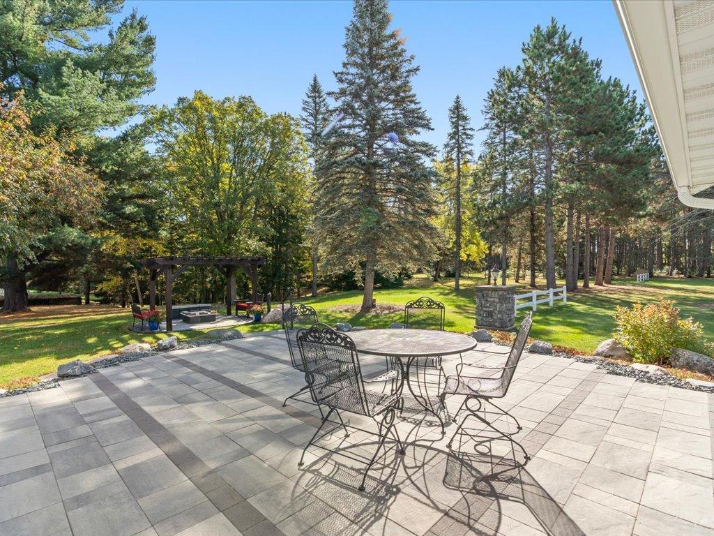 1993 single family home for sale at 33618 Old 371 in Pequot Lakes, MN — 3 bed, 4 bath (photo 12 of 78)