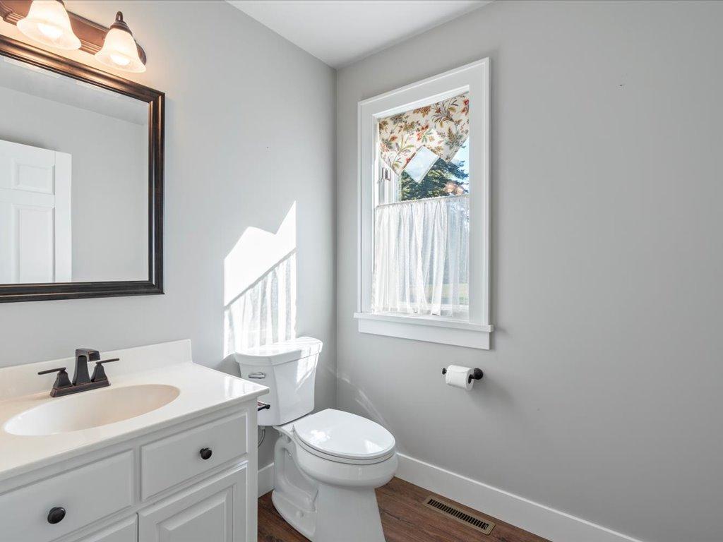 1993 single family home for sale at 33618 Old 371 in Pequot Lakes, MN — 3 bed, 4 bath (photo 20 of 78)