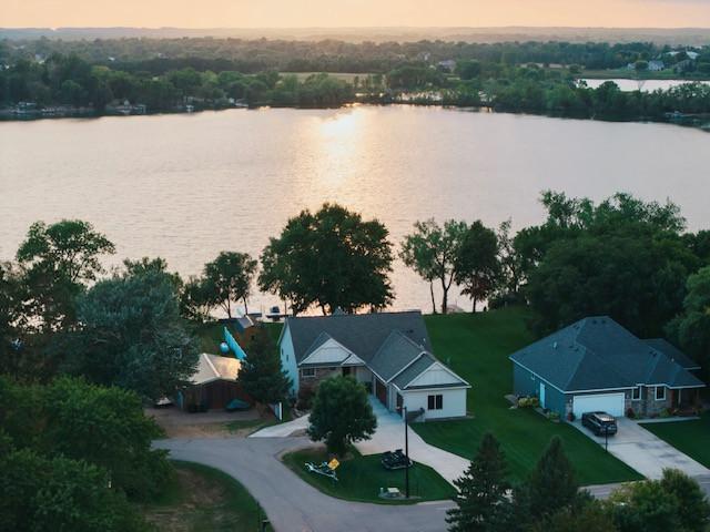 2016 single family home for sale at 1198 Steger Road NW in Alexandria, MN — 5 bed, 3 bath (photo 5 of 50)