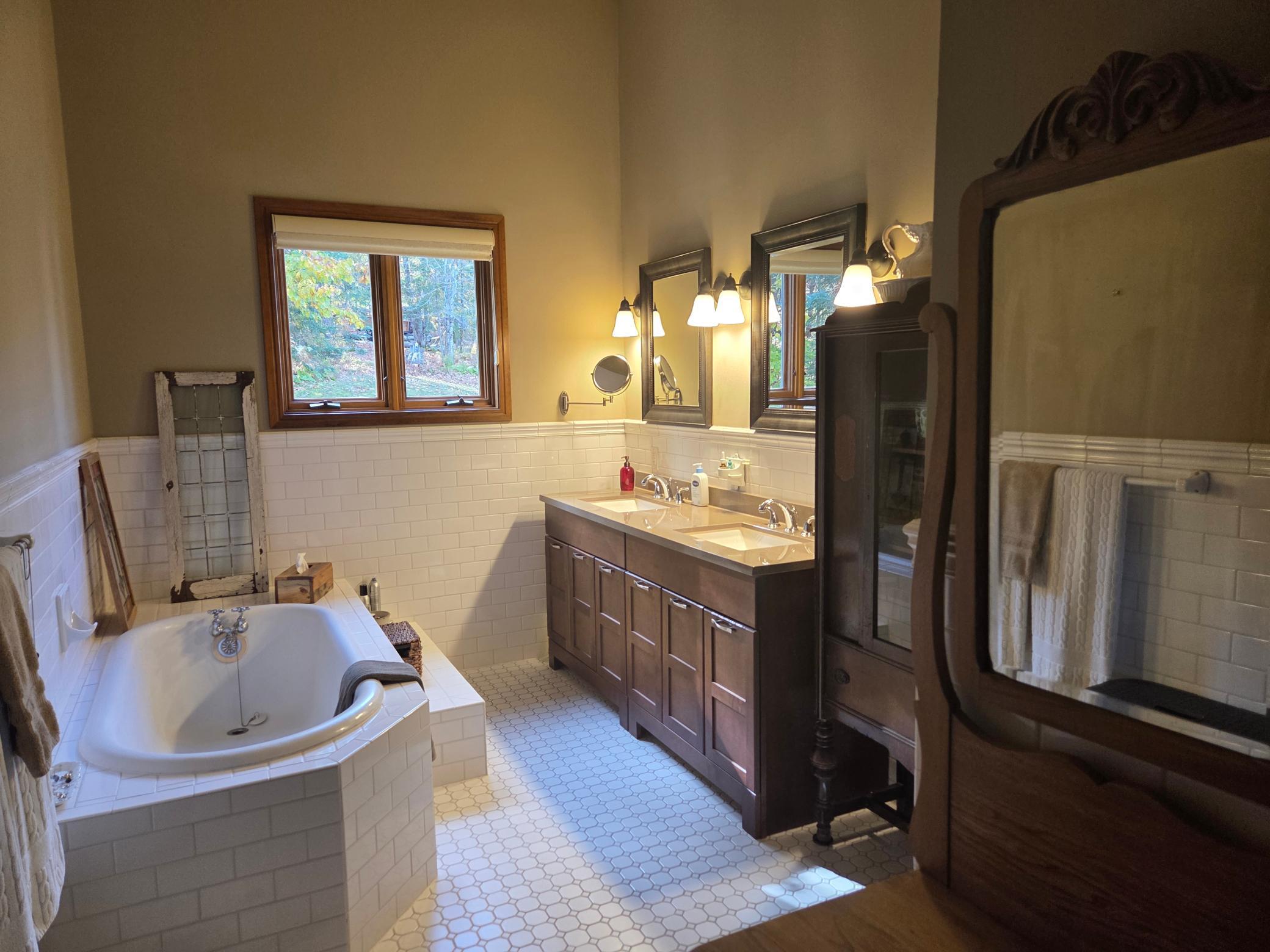1999 single family home for sale at 29372 Bayview Drive in Bovey, MN — 3 bed, 3 bath (photo 12 of 21)