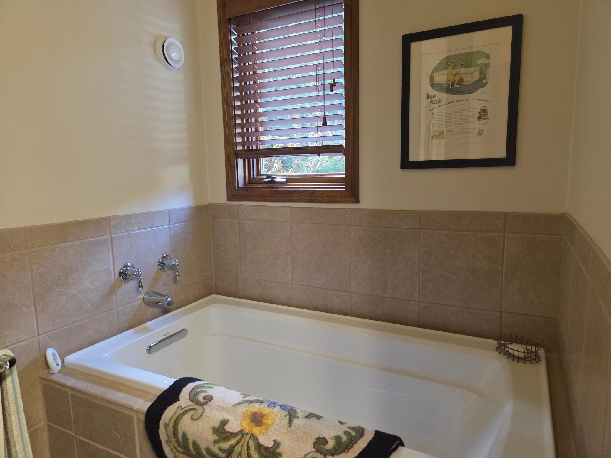 1999 single family home for sale at 29372 Bayview Drive in Bovey, MN — 3 bed, 3 bath (photo 15 of 21)