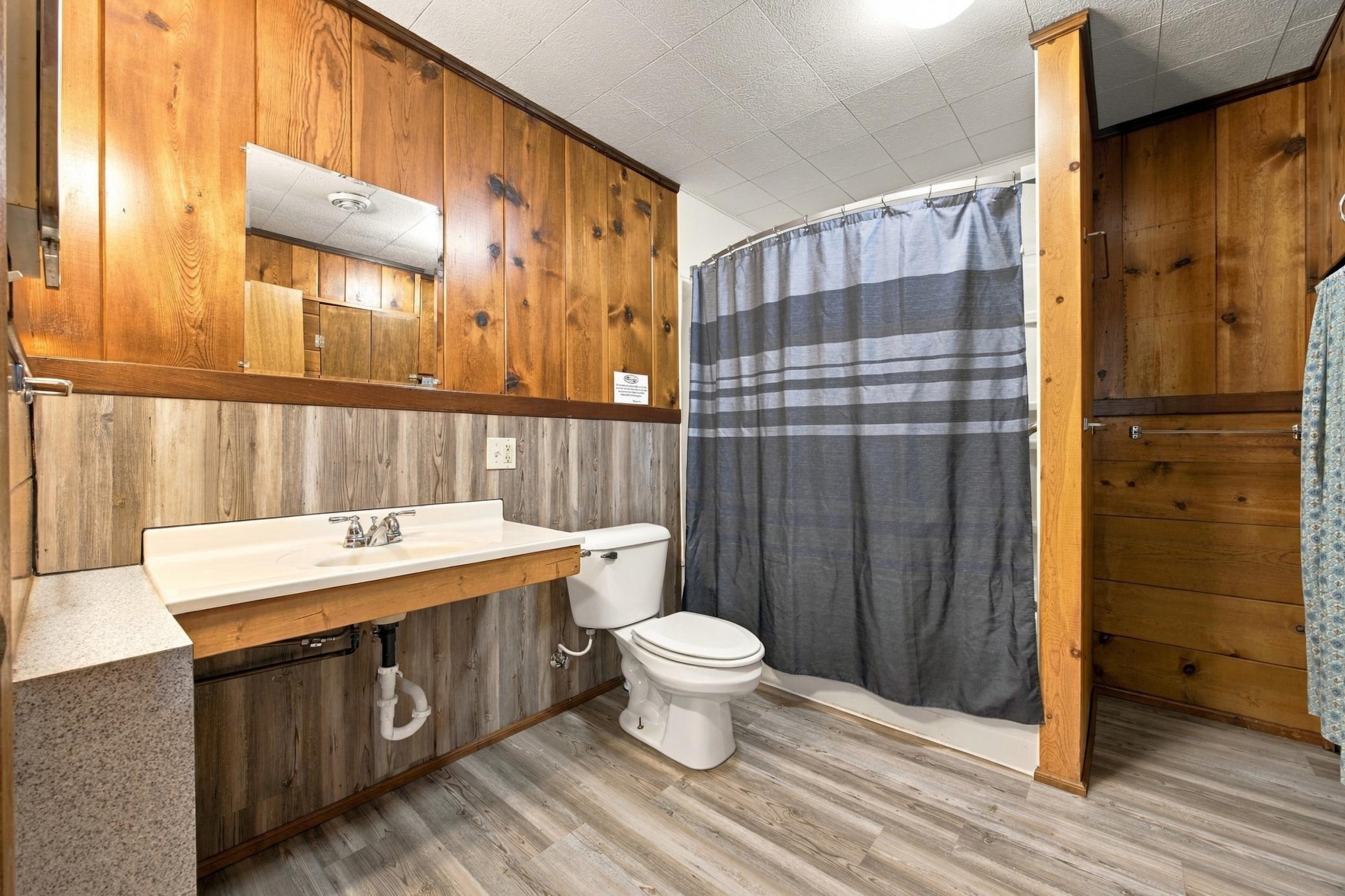 1950 single family home for sale at 35686 Rush Lake Loop, Unit 13 in Ottertail, MN — 4 bed, 2 bath (photo 11 of 39)
