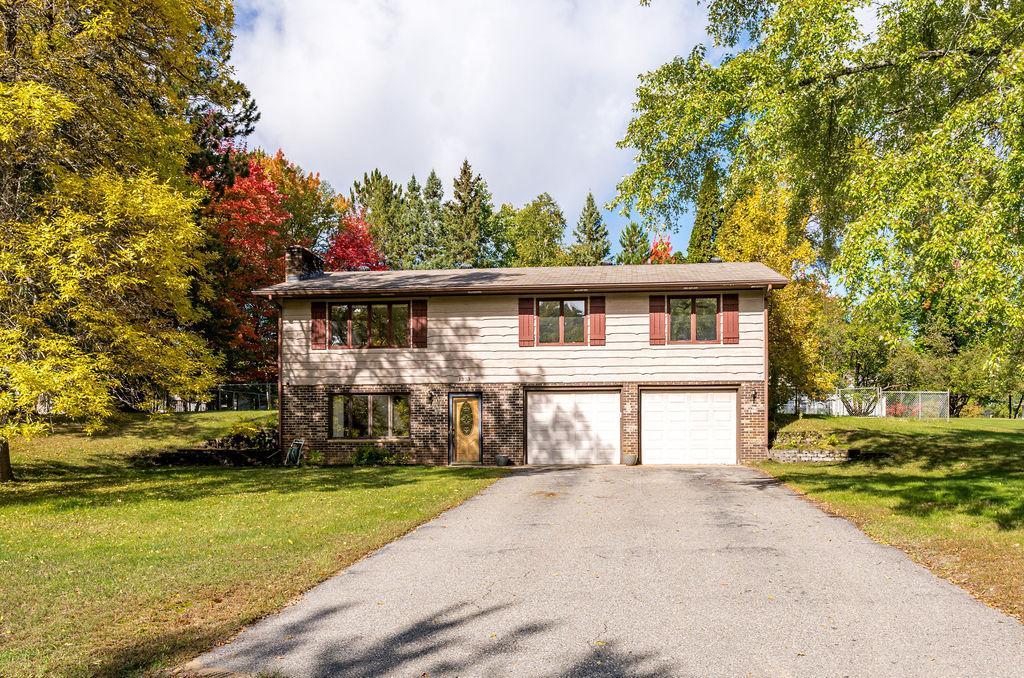 1978 single family home for sale at 1303 SW 6th Street in Grand Rapids, MN — 3 bed, 2 bath (photo 7 of 36)
