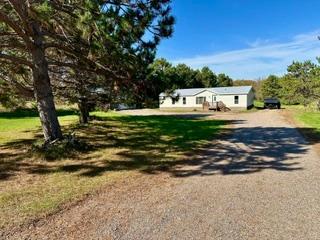 2005 single family home for sale at 31181 407th Place in Aitkin, MN — 4 bed, 2 bath (photo 2 of 27)