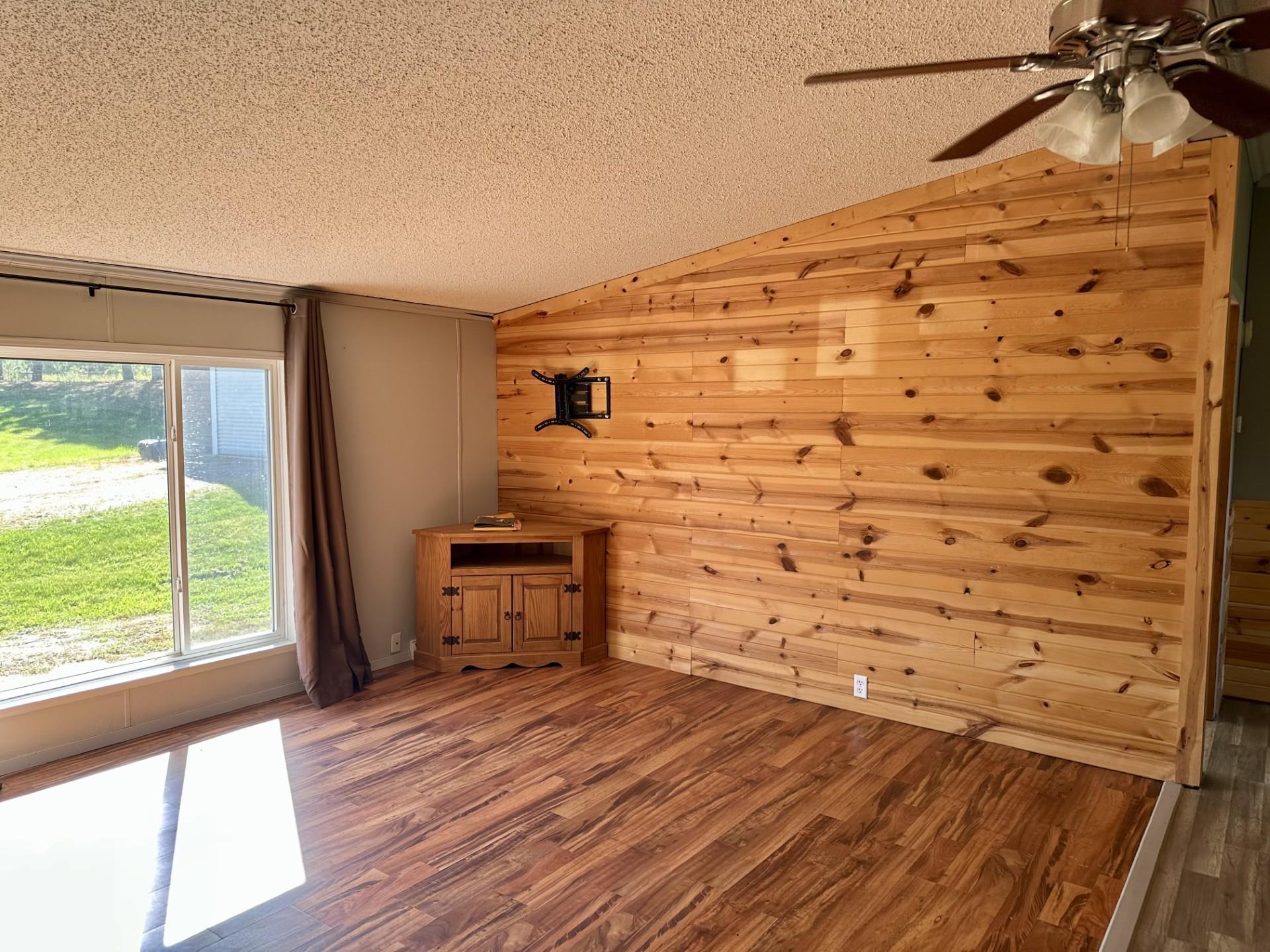 2005 single family home for sale at 31181 407th Place in Aitkin, MN — 4 bed, 2 bath (photo 5 of 27)