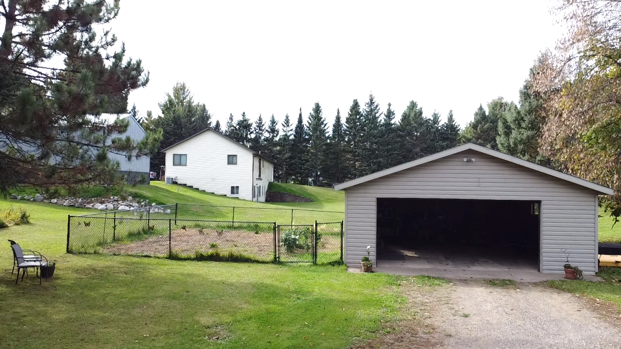2002 single family home for sale at 31760 292nd Street in Aitkin, MN — 3 bed, 2 bath (photo 43 of 55)