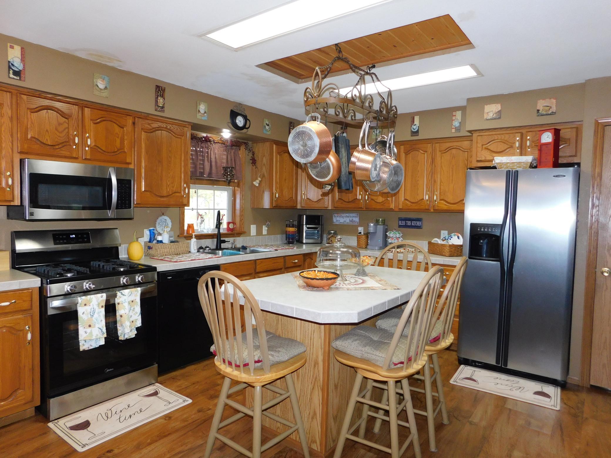2002 single family home for sale at 31760 292nd Street in Aitkin, MN — 3 bed, 2 bath (photo 6 of 55)