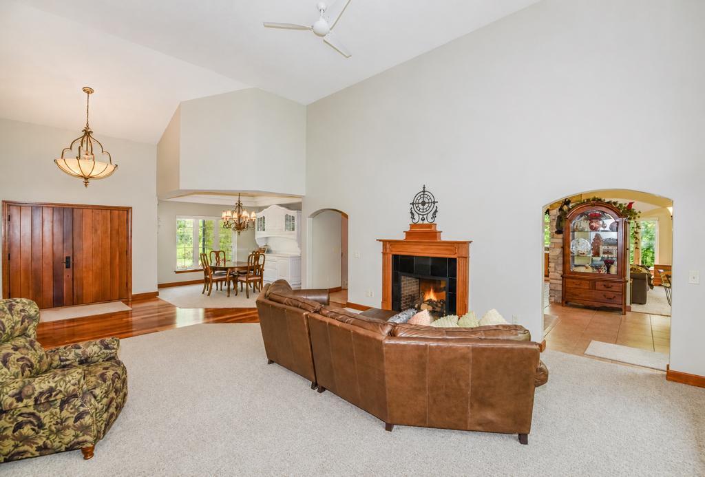 2007 single family home for sale at 27473 Vision Drive in Aitkin, MN — 4 bed, 4 bath (photo 12 of 47)
