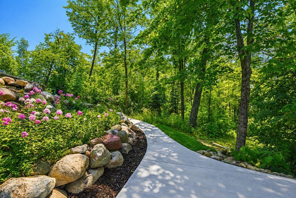 2007 single family home for sale at 27473 Vision Drive in Aitkin, MN — 4 bed, 4 bath (photo 29 of 47)