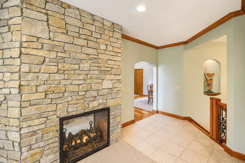 2007 single family home for sale at 27473 Vision Drive in Aitkin, MN — 4 bed, 4 bath (photo 9 of 47)