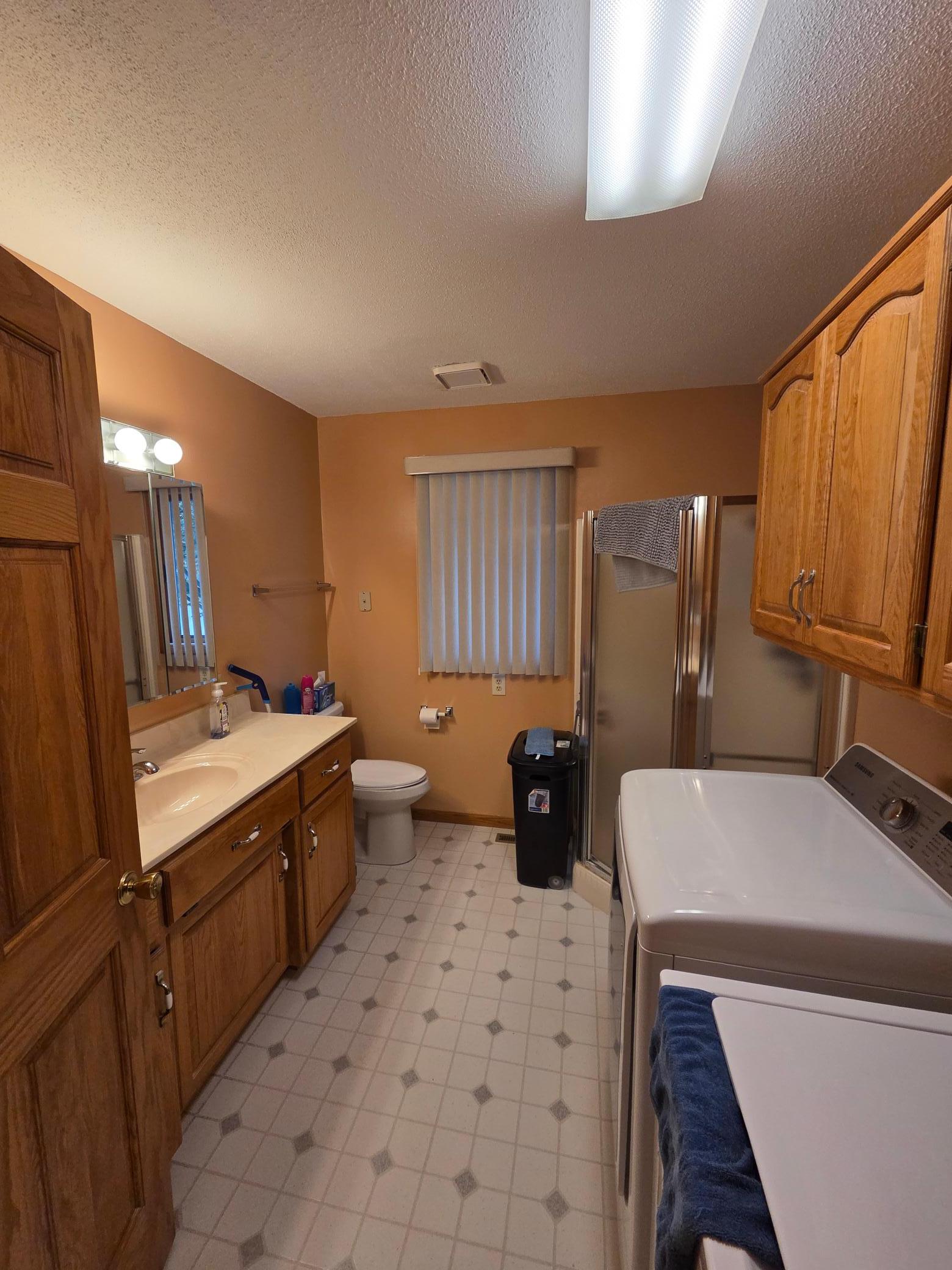 1990 single family home for sale at 237 Crescent Drive in Breckenridge, MN — 3 bed, 3 bath (photo 11 of 17)