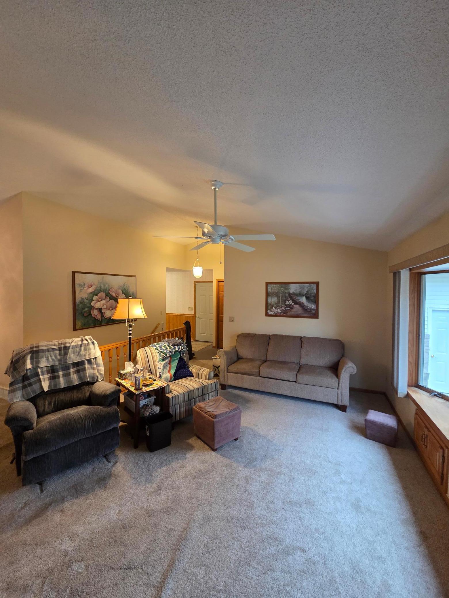 1990 single family home for sale at 237 Crescent Drive in Breckenridge, MN — 3 bed, 3 bath (photo 4 of 17)