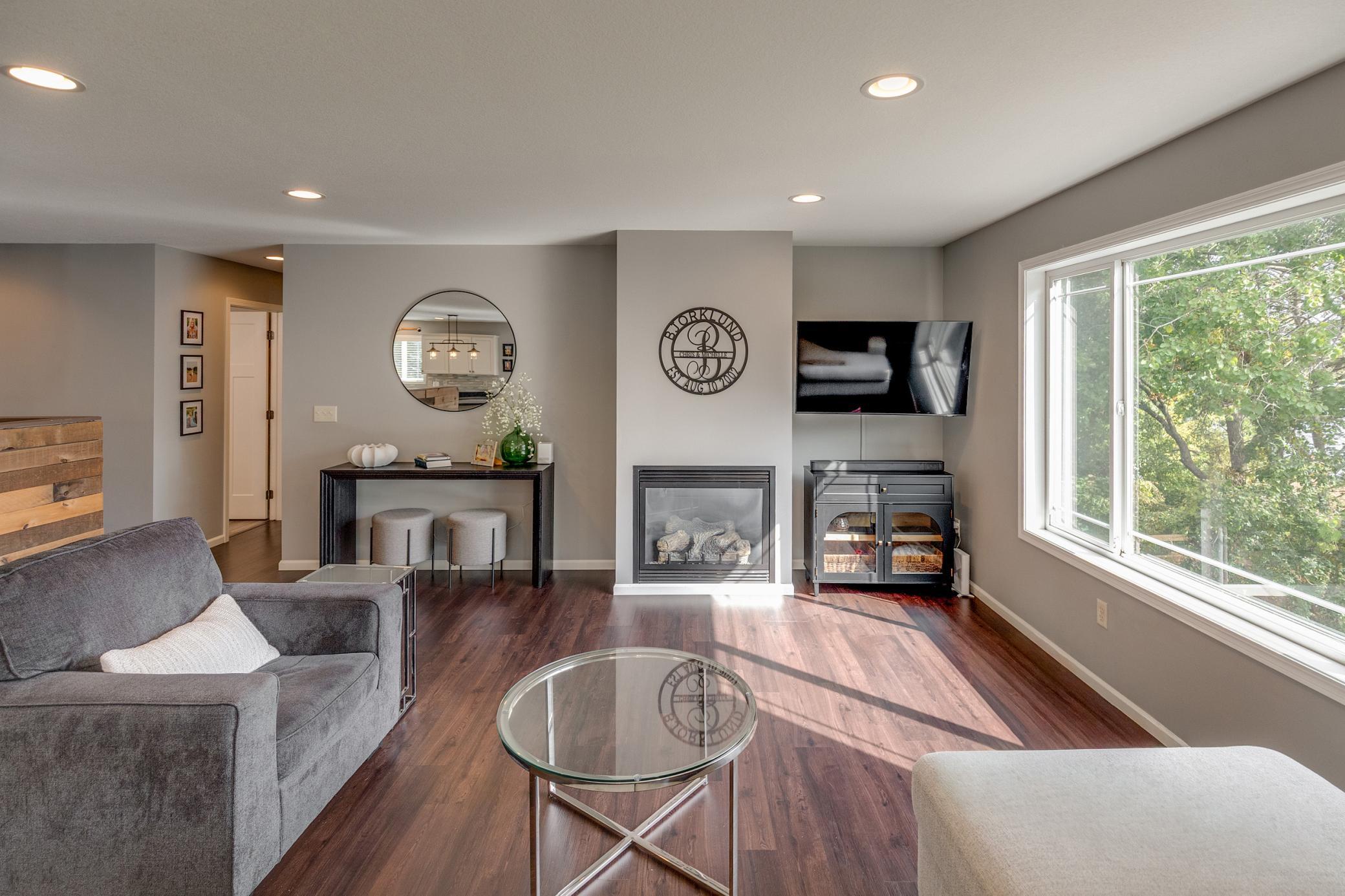 2015 single family home for sale at 13184 Timberlane Drive in Baxter, MN — 4 bed, 3 bath (photo 4 of 46)