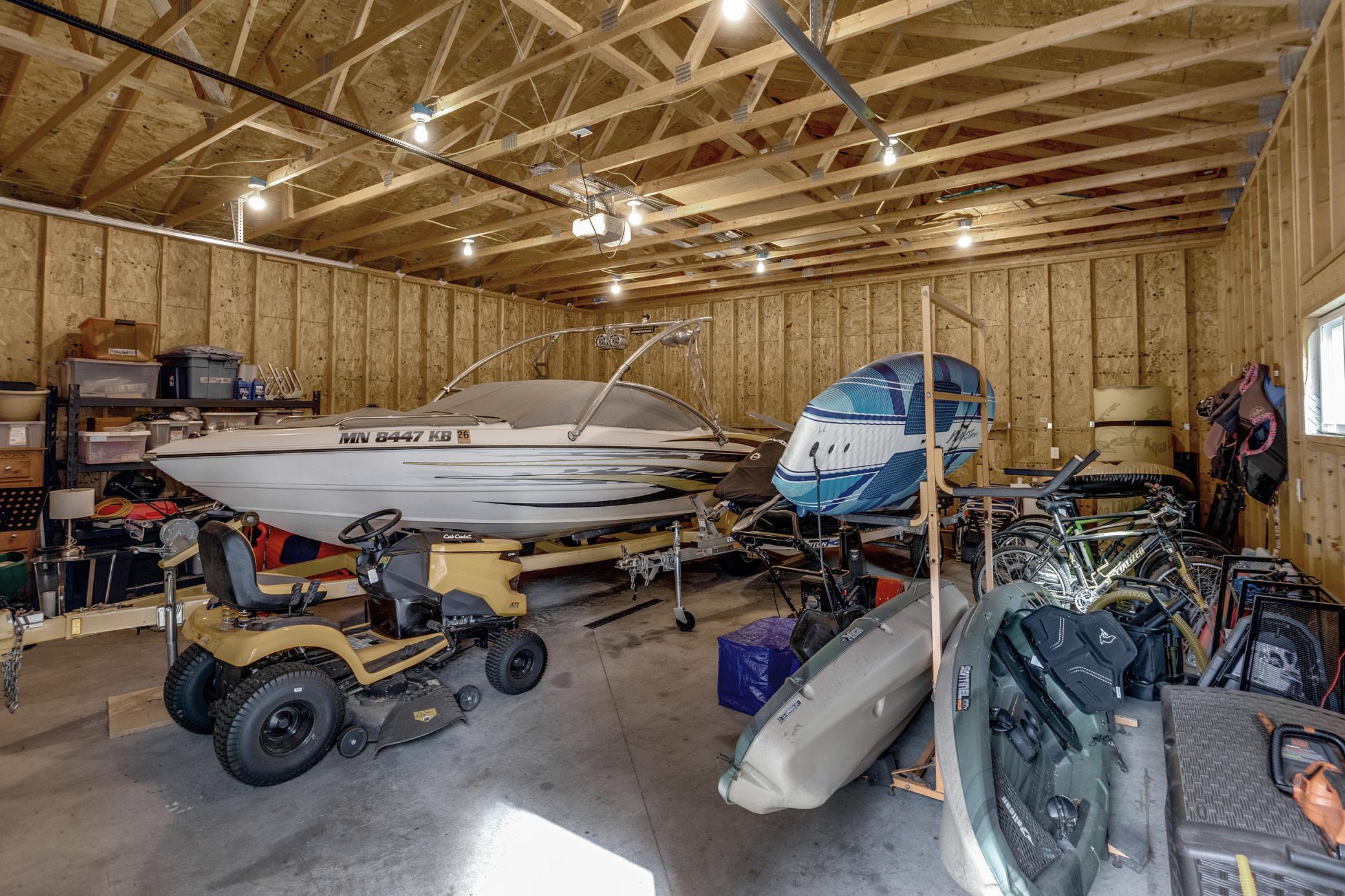2015 single family home for sale at 13184 Timberlane Drive in Baxter, MN — 4 bed, 3 bath (photo 36 of 46)