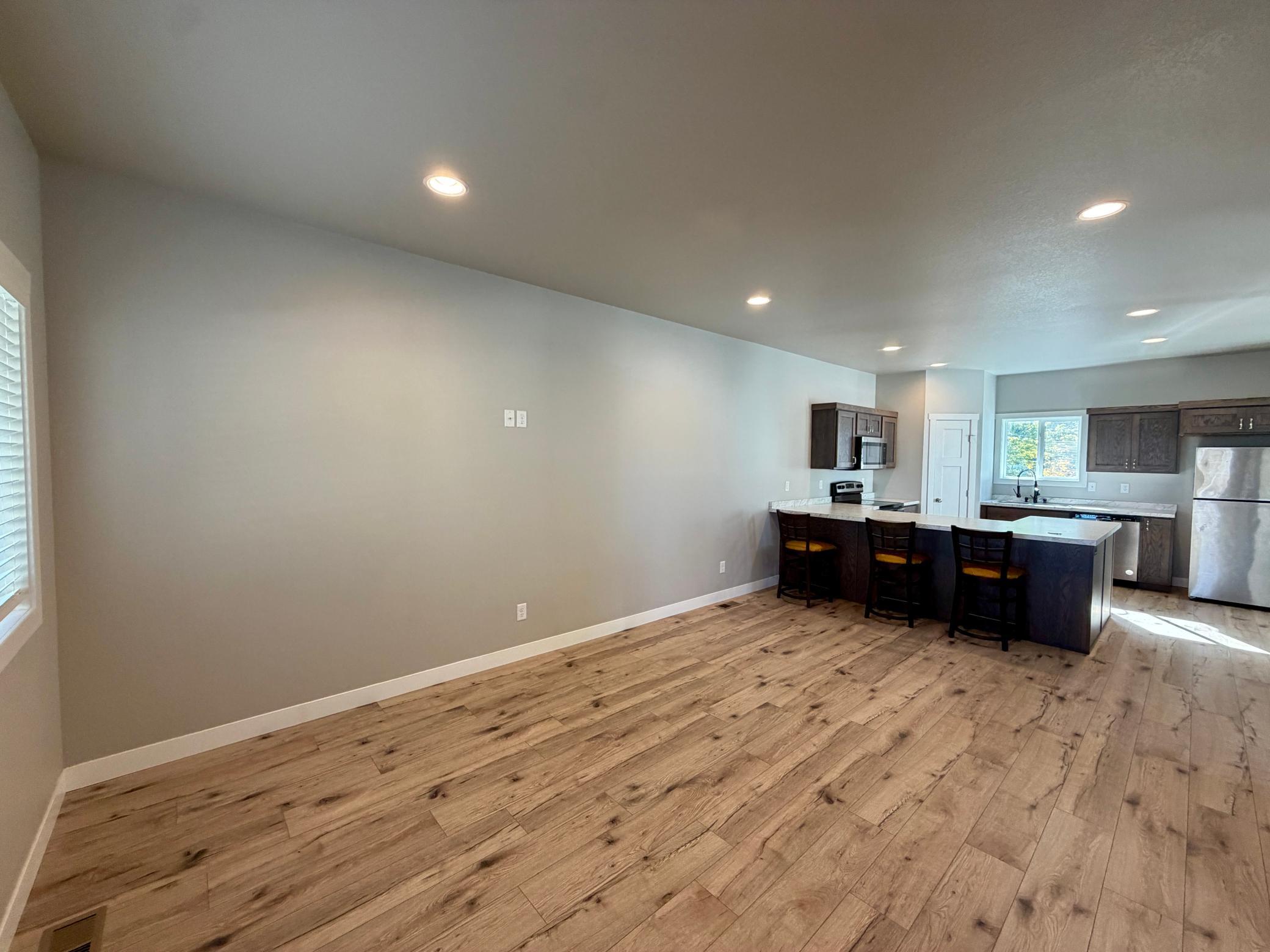 2022 townhouse for sale at 1412 1st Avenue S in Fargo, ND — 4 bed, 2 bath (photo 7 of 22)