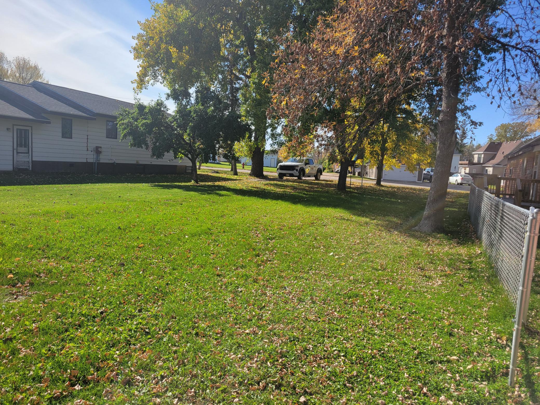 1920 single family home for sale at 614 S Douglas Avenue in Hallock, MN — 3 bed, 1 bath (photo 13 of 19)
