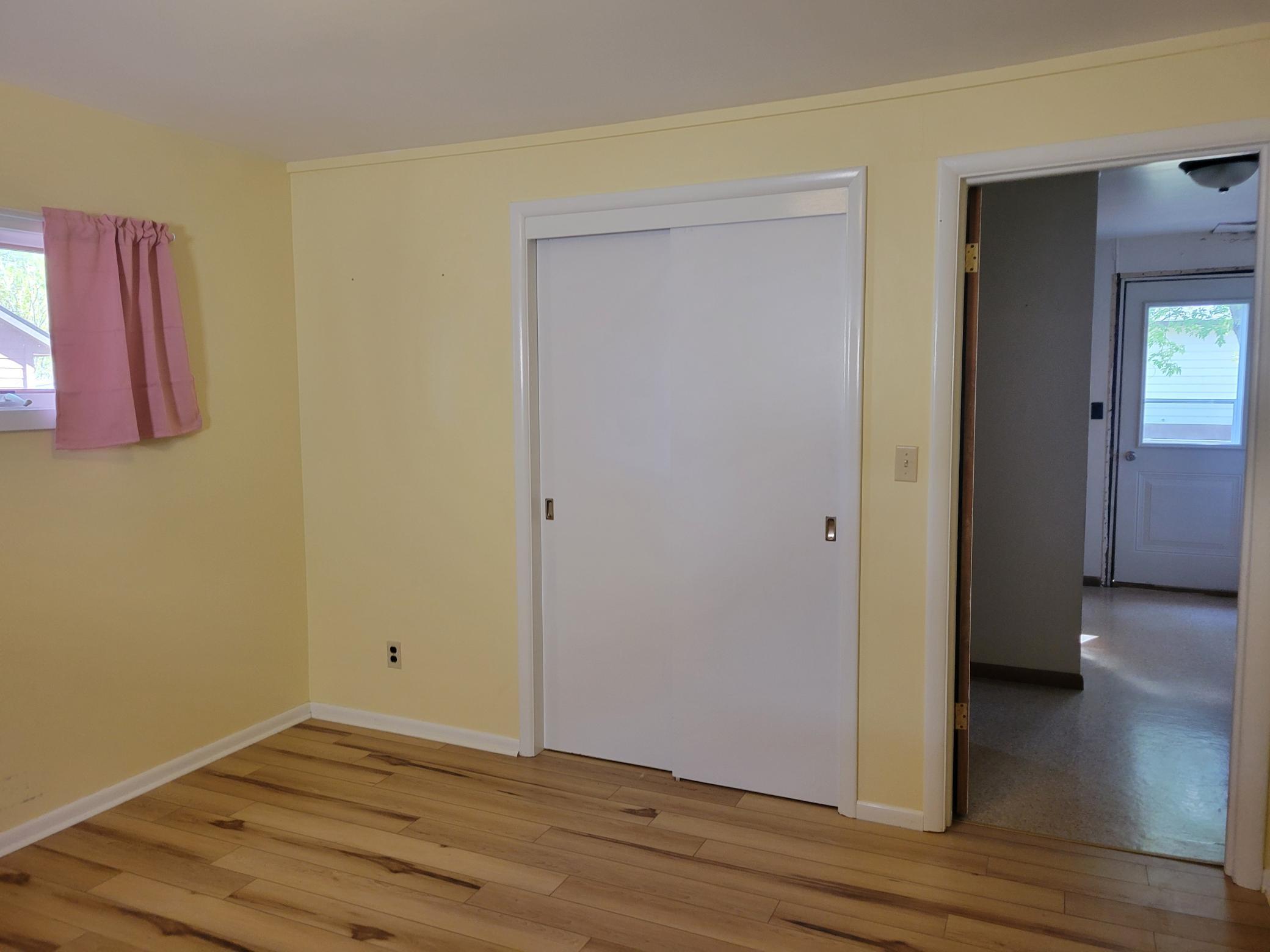 1920 single family home for sale at 614 S Douglas Avenue in Hallock, MN — 3 bed, 1 bath (photo 6 of 19)