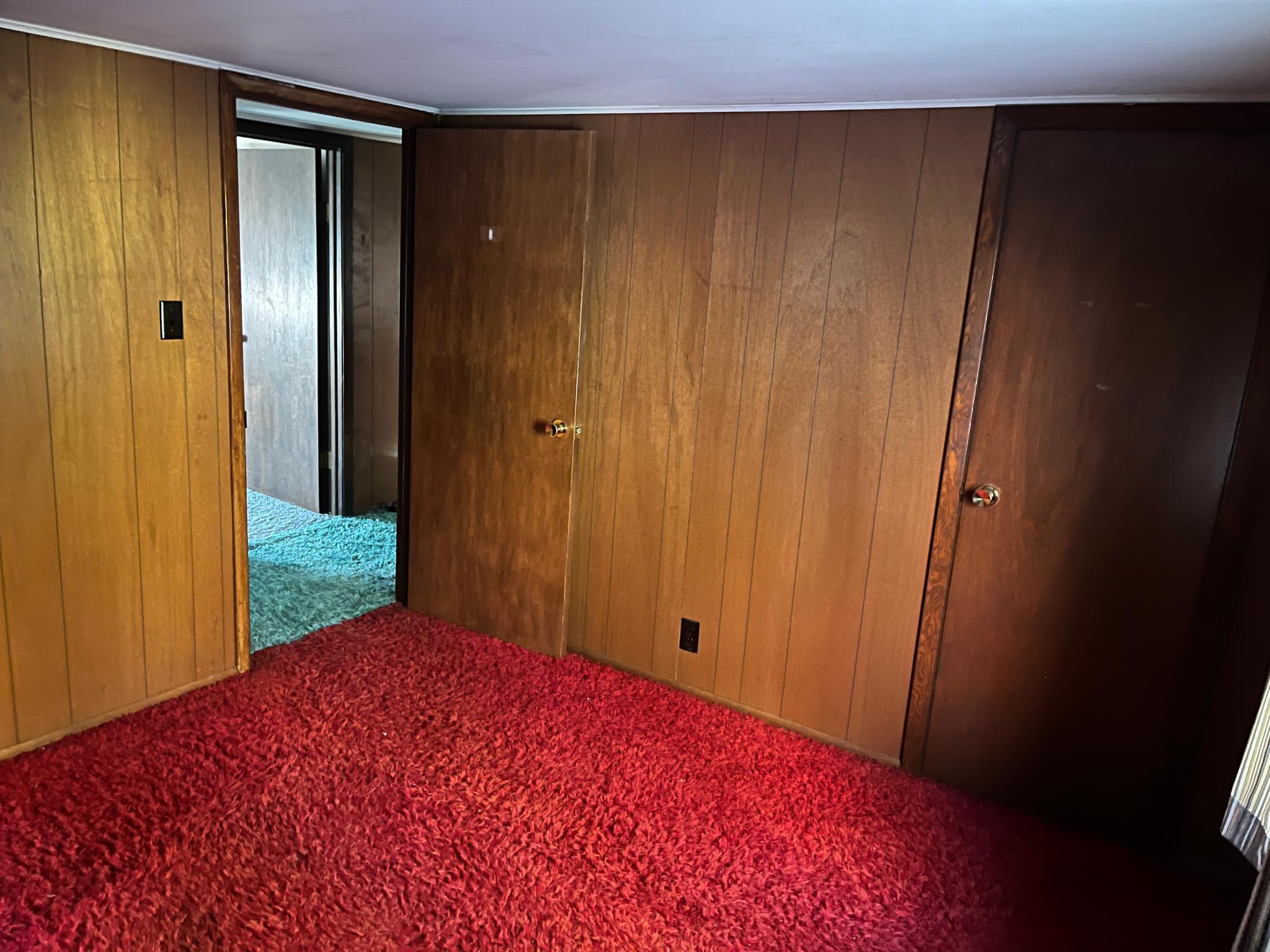 1900 single family home for sale at 125 5th Street S in Erskine, MN — 5 bed, 1 bath (photo 18 of 33)