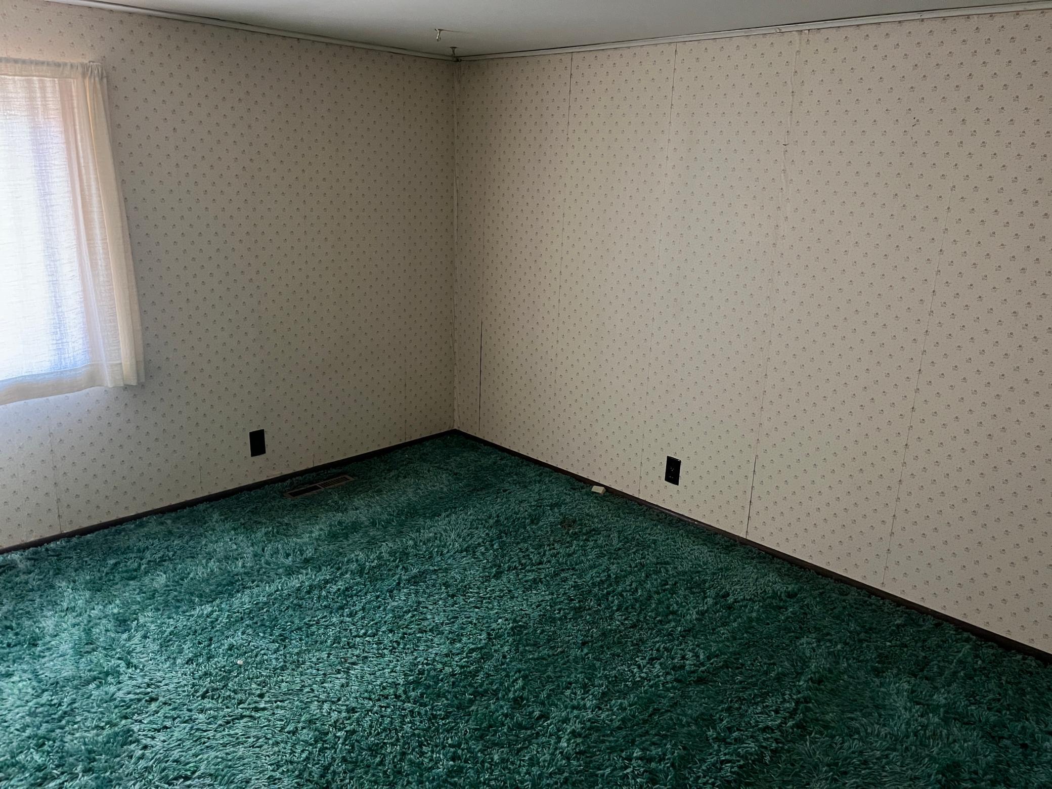 1900 single family home for sale at 125 5th Street S in Erskine, MN — 5 bed, 1 bath (photo 21 of 33)