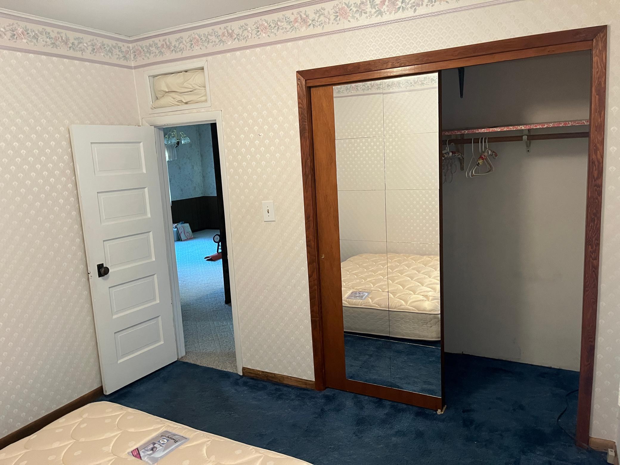1900 single family home for sale at 125 5th Street S in Erskine, MN — 5 bed, 1 bath (photo 24 of 33)