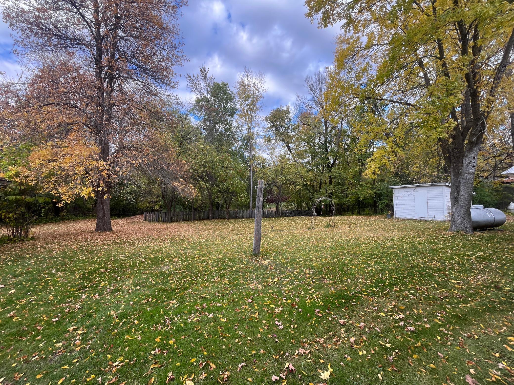 1900 single family home for sale at 125 5th Street S in Erskine, MN — 5 bed, 1 bath (photo 30 of 33)