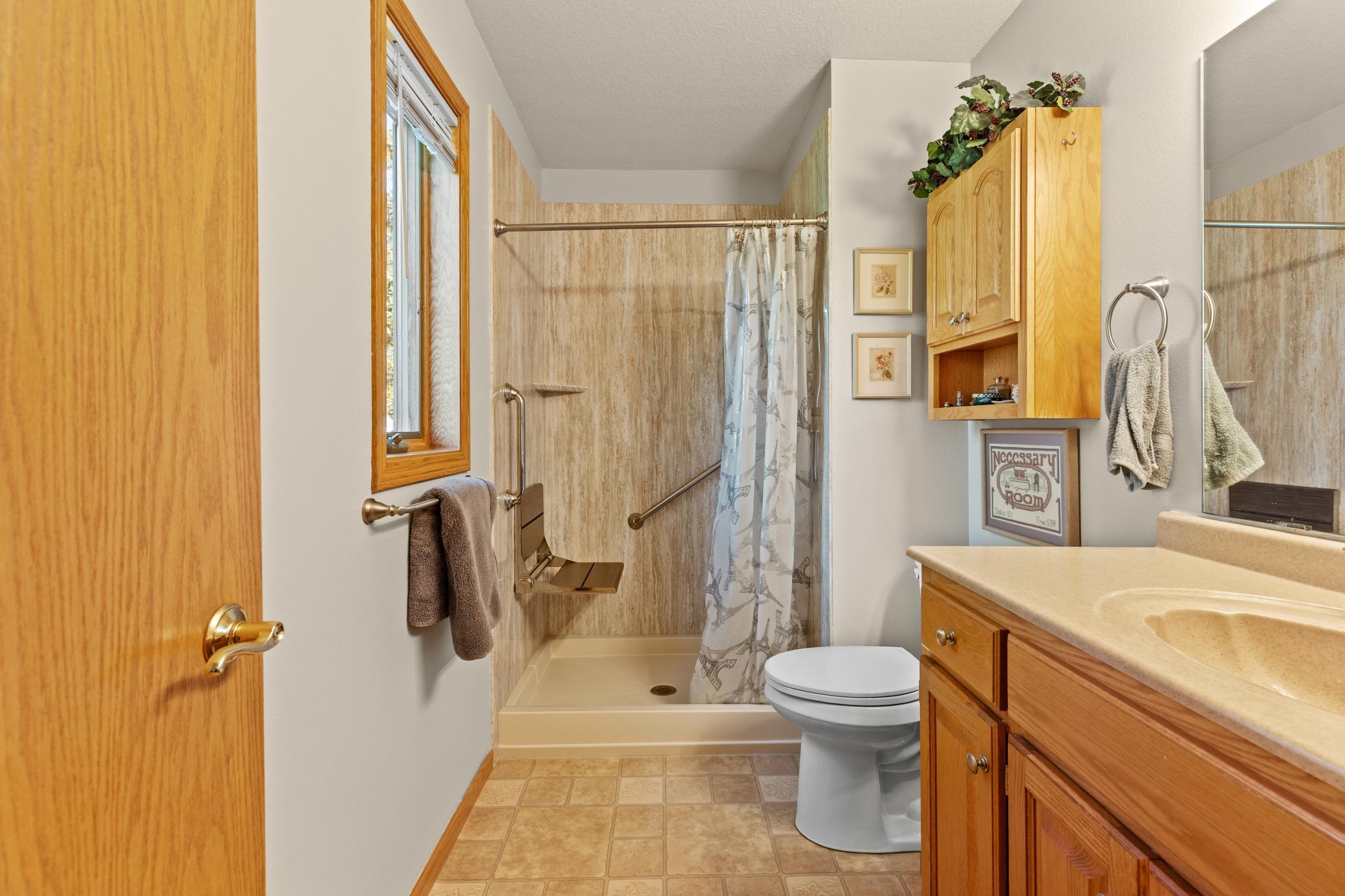 2002 single family home for sale at 2536 Woodridge Lane in Brainerd, MN — 3 bed, 2 bath (photo 14 of 26)