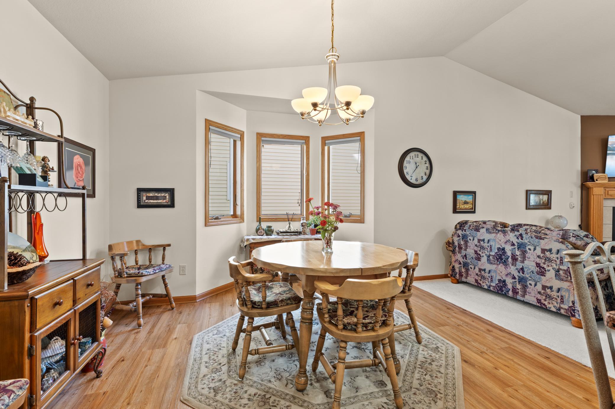 2002 single family home for sale at 2536 Woodridge Lane in Brainerd, MN — 3 bed, 2 bath (photo 4 of 26)