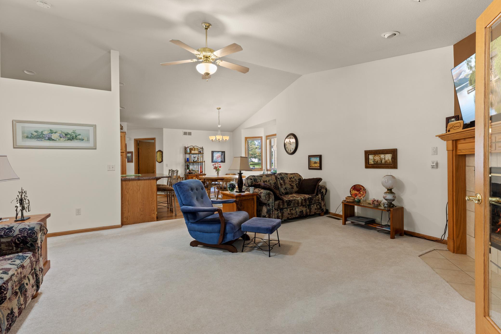 2002 single family home for sale at 2536 Woodridge Lane in Brainerd, MN — 3 bed, 2 bath (photo 7 of 26)