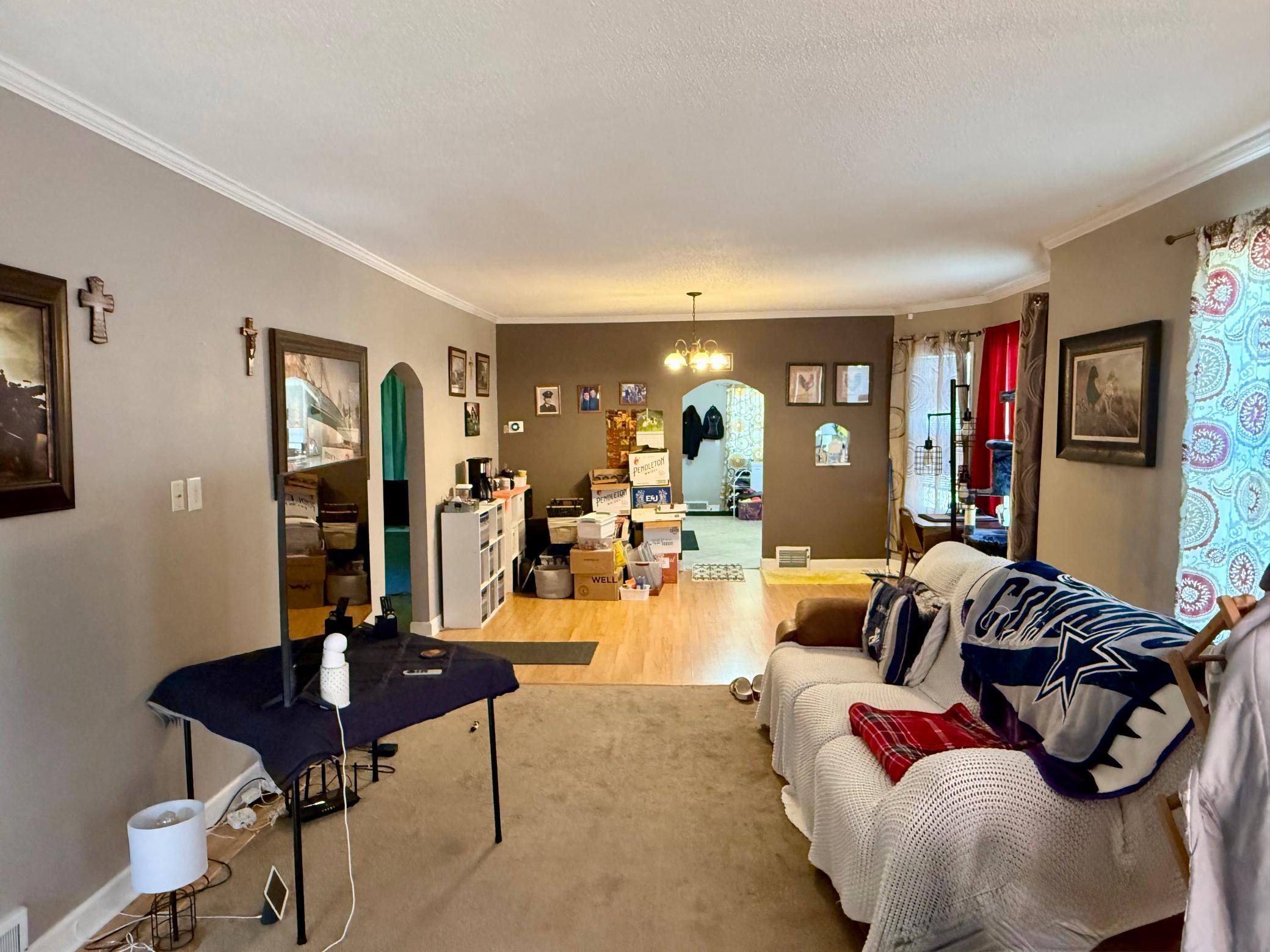 1900 single family home for sale at 14 W Oak Street in Osakis, MN — 2 bed, 1 bath (photo 14 of 23)