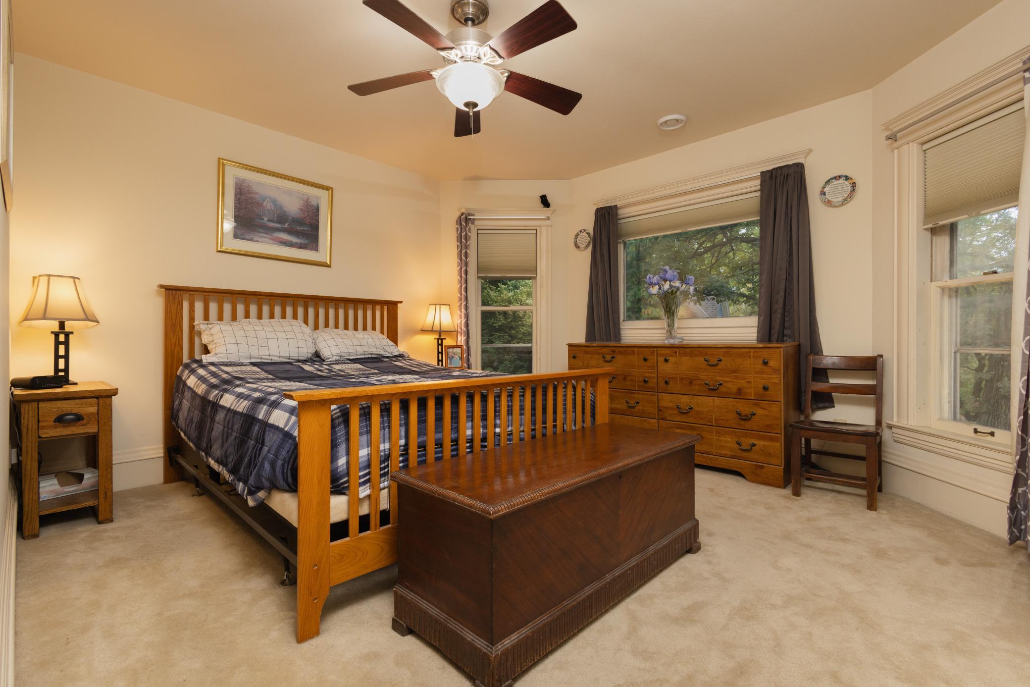 1902 single family home for sale at 504 E Lakeside Drive in Fergus Falls, MN — 4 bed, 4 bath (photo 29 of 79)