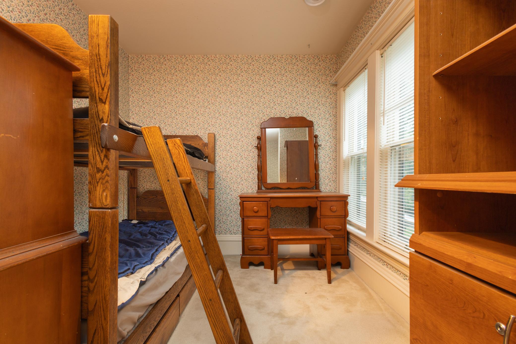 1902 single family home for sale at 504 E Lakeside Drive in Fergus Falls, MN — 4 bed, 4 bath (photo 36 of 79)