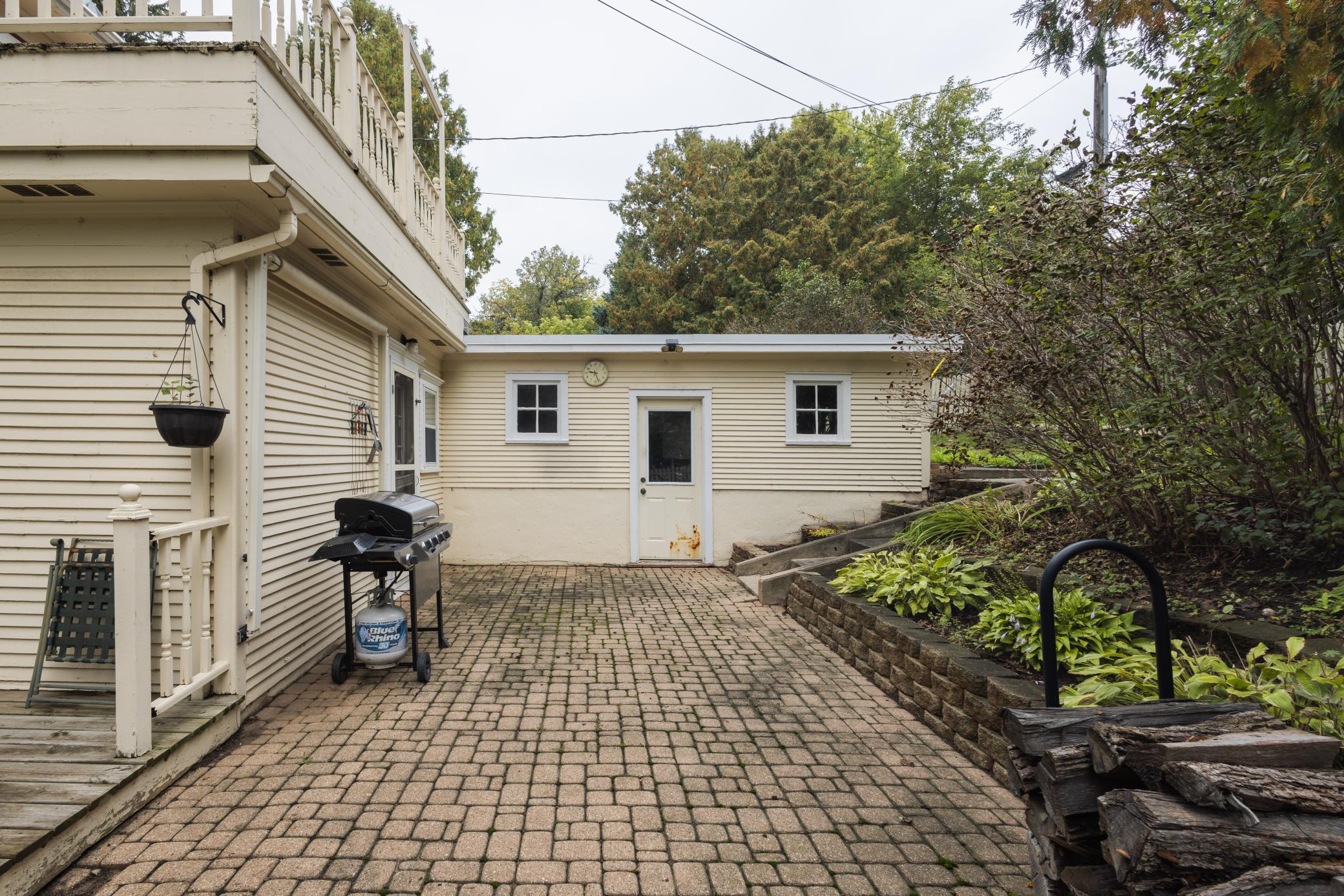 1902 single family home for sale at 504 E Lakeside Drive in Fergus Falls, MN — 4 bed, 4 bath (photo 70 of 79)