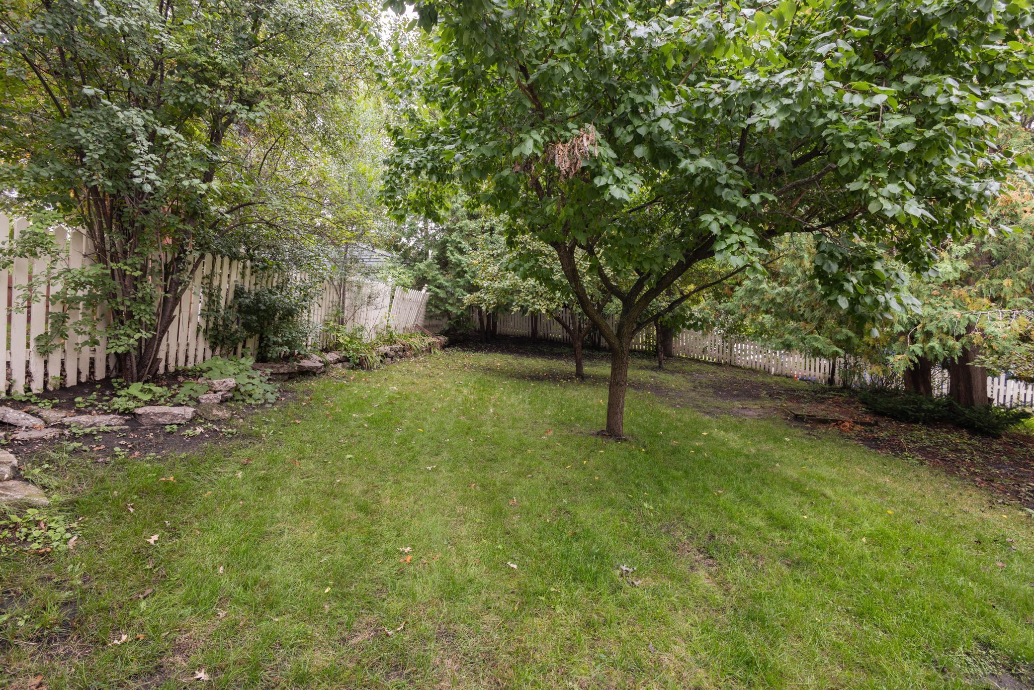 1902 single family home for sale at 504 E Lakeside Drive in Fergus Falls, MN — 4 bed, 4 bath (photo 71 of 79)