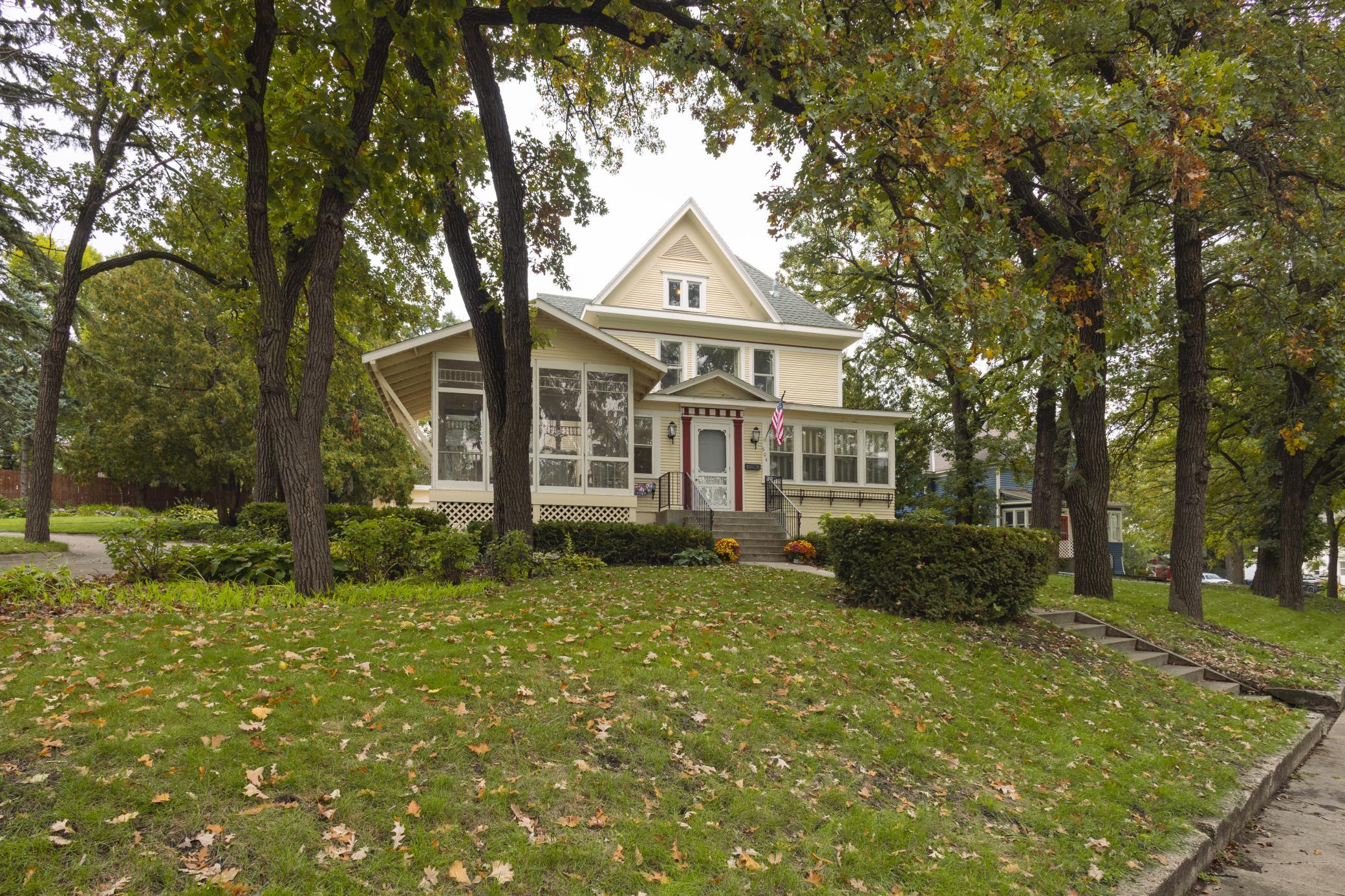 1902 single family home for sale at 504 E Lakeside Drive in Fergus Falls, MN — 4 bed, 4 bath (photo 78 of 79)