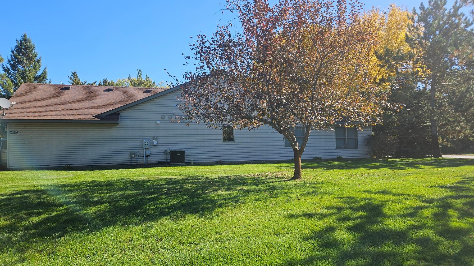 2001 townhouse for sale at 14022 Firewood Drive in Baxter, MN — 2 bed, 2 bath (photo 4 of 8)
